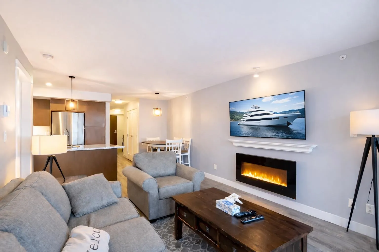 14955 Victoria Avenue #404