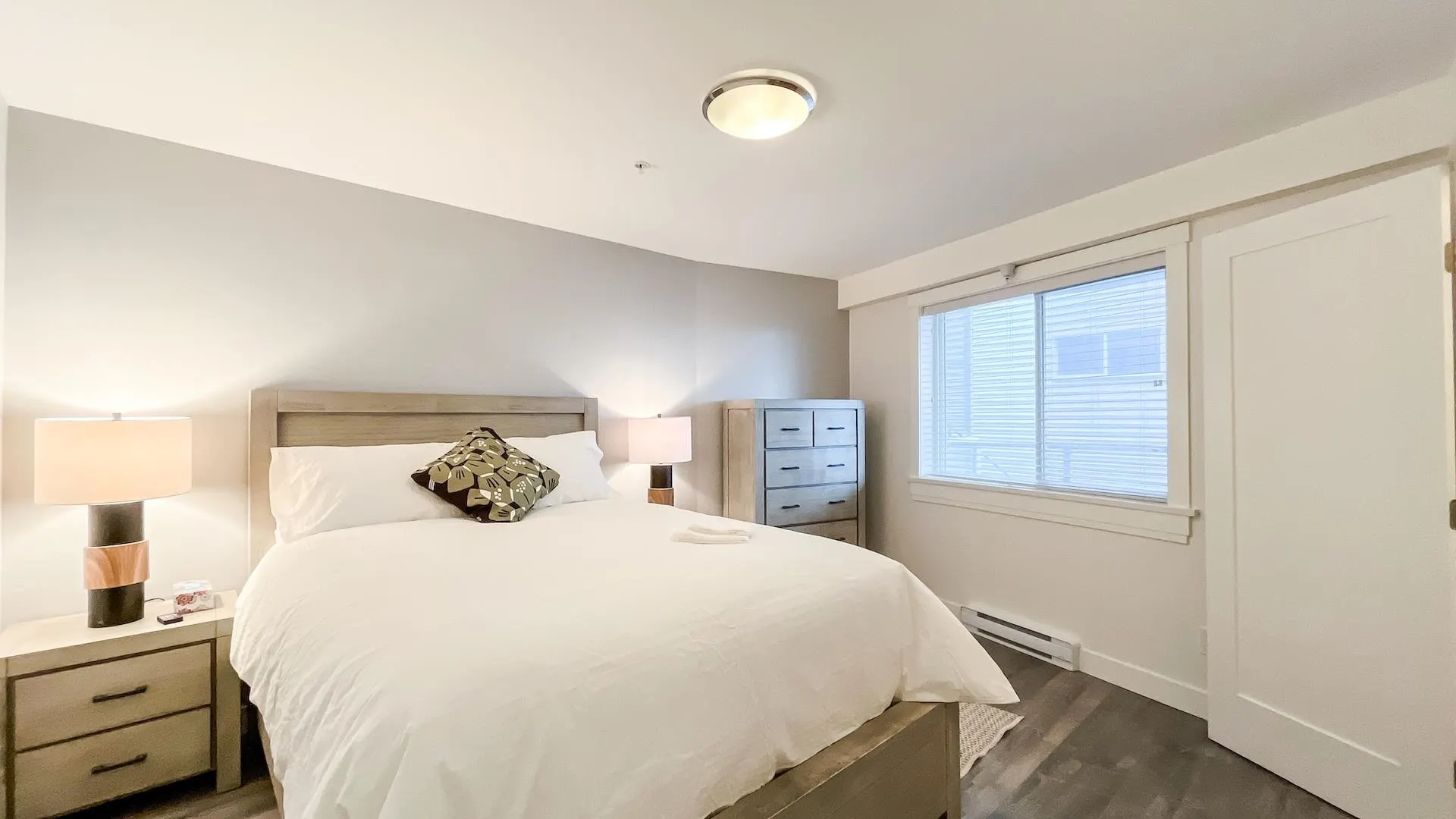 14955 Victoria Avenue #404