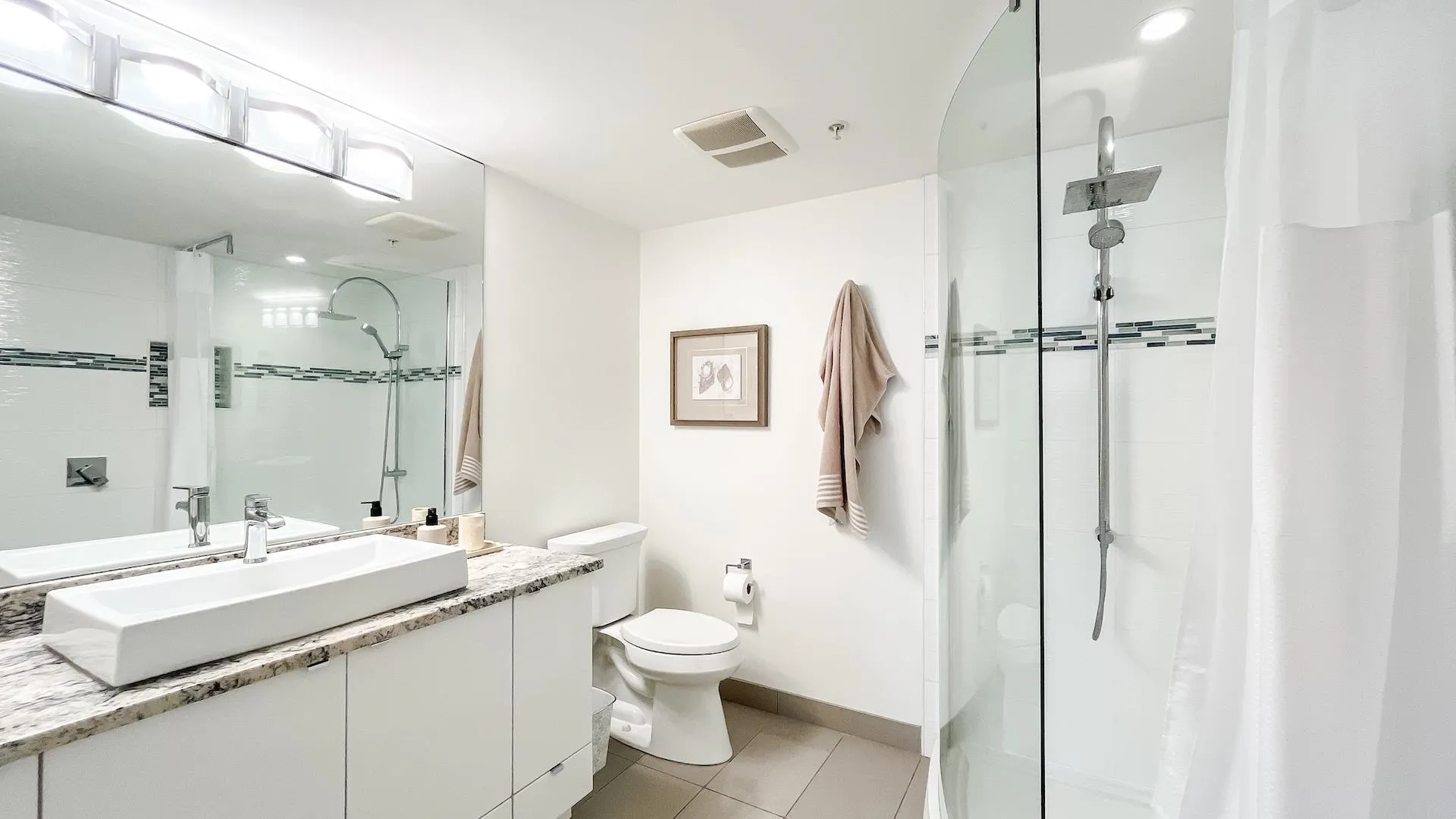 14955 Victoria Avenue #404