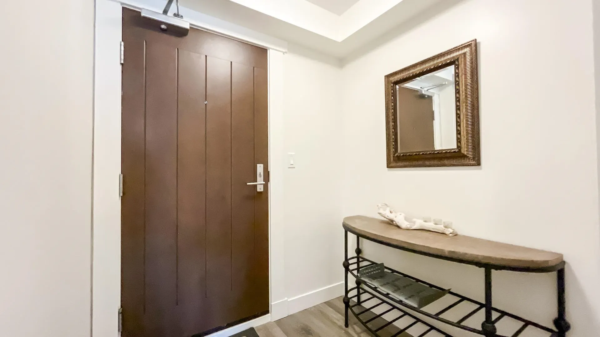 14955 Victoria Avenue #404