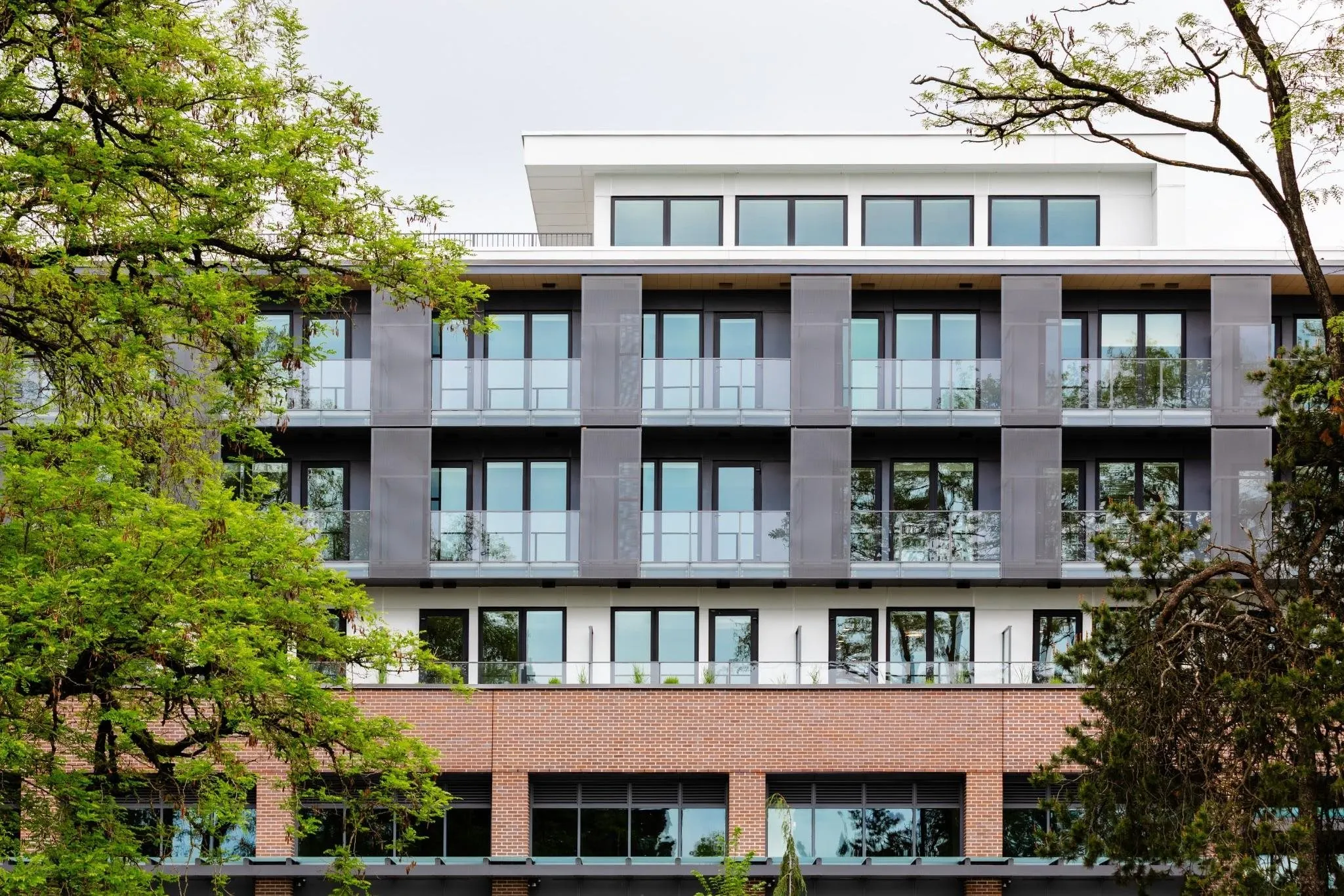 133 W 49th Avenue #301