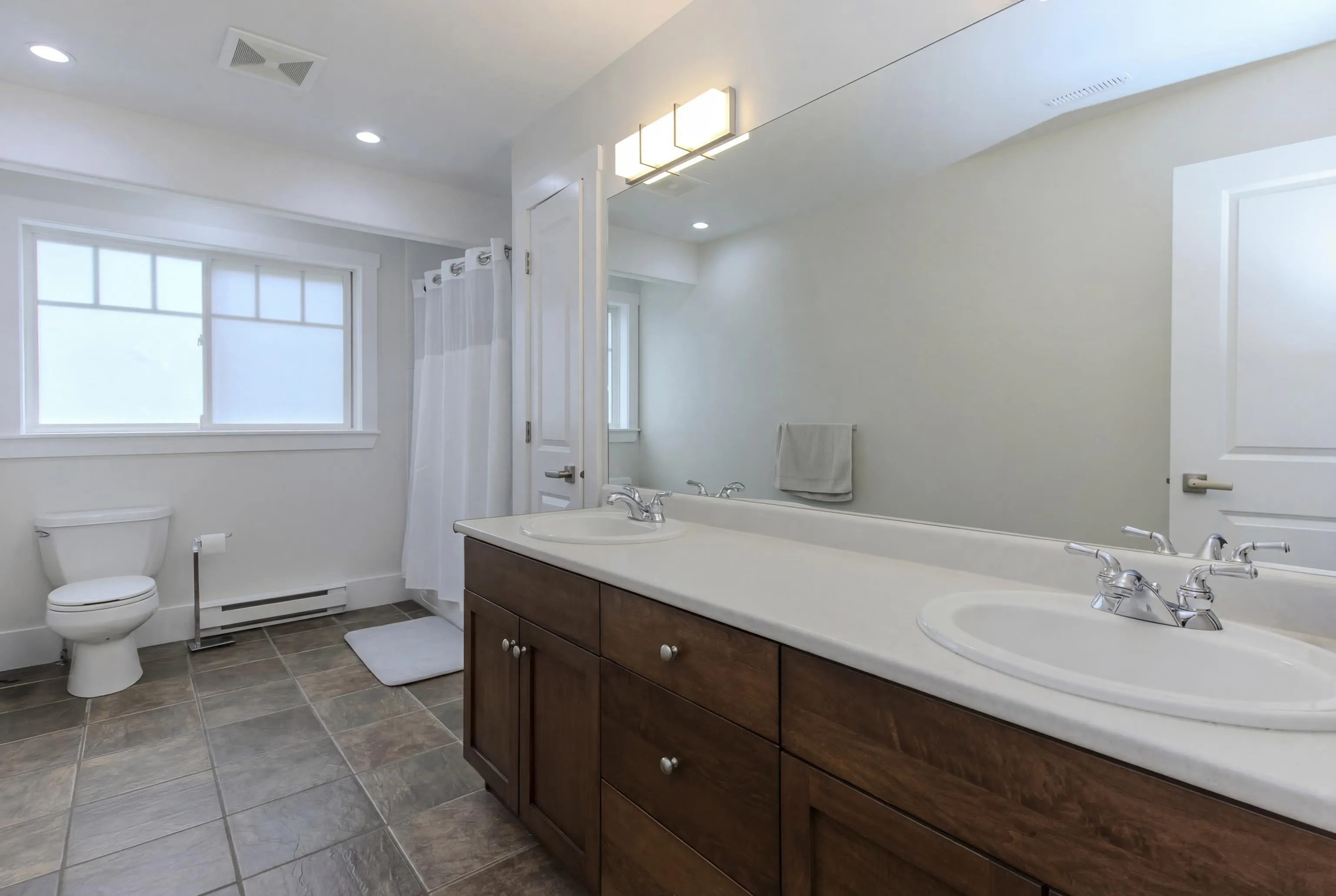 1003 Ash Place