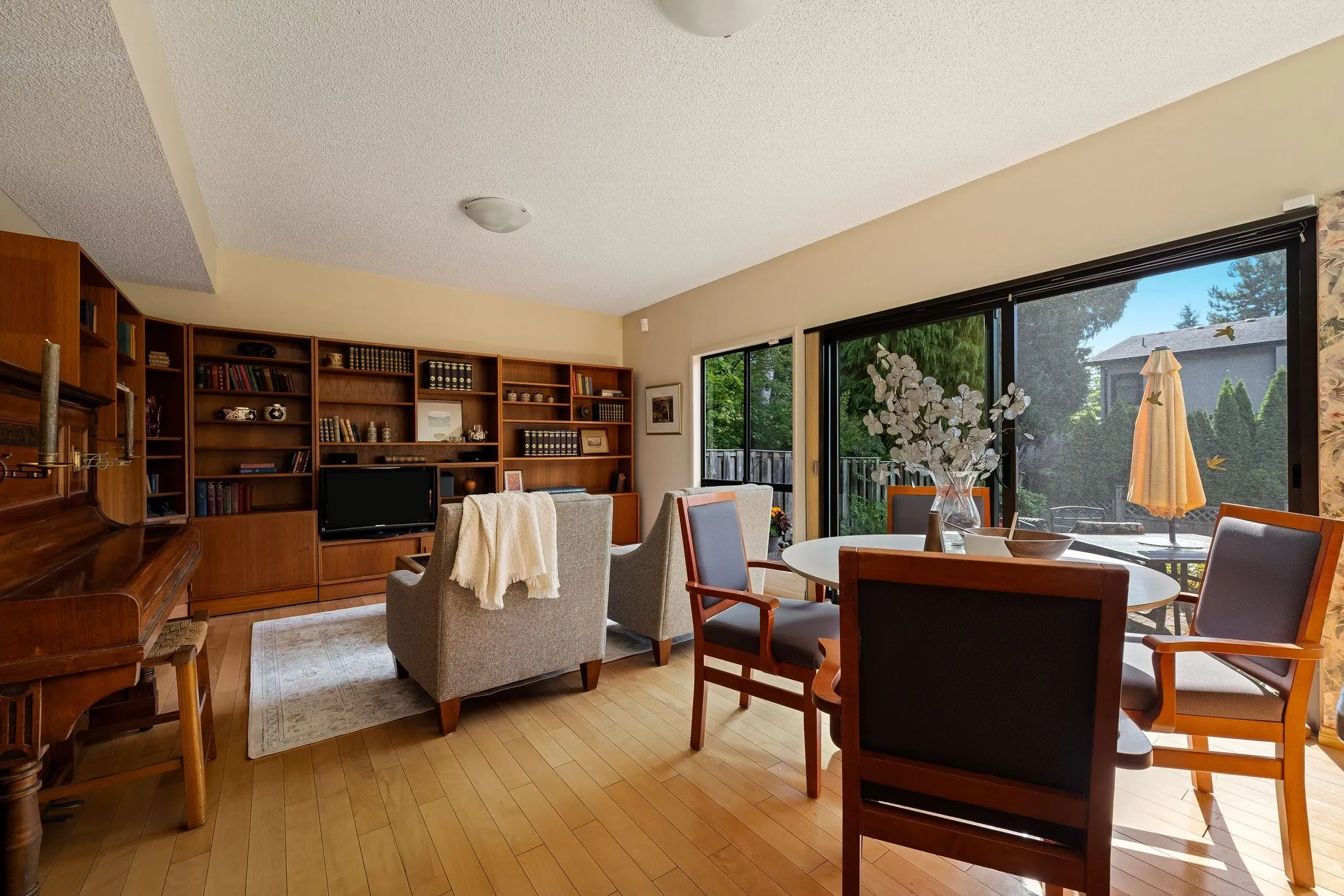 4248 W King Edward Avenue