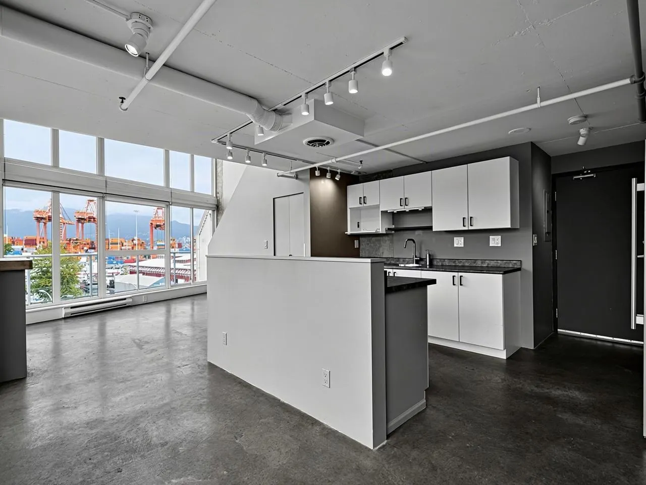 289 Alexander Street #429