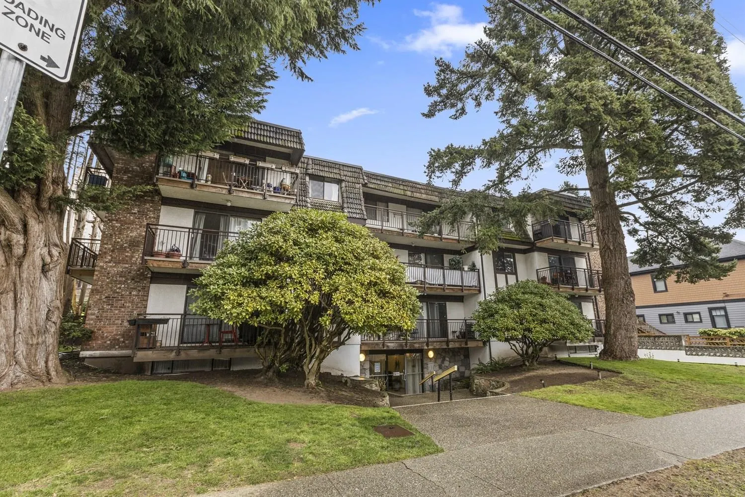 425 Ash Street #104