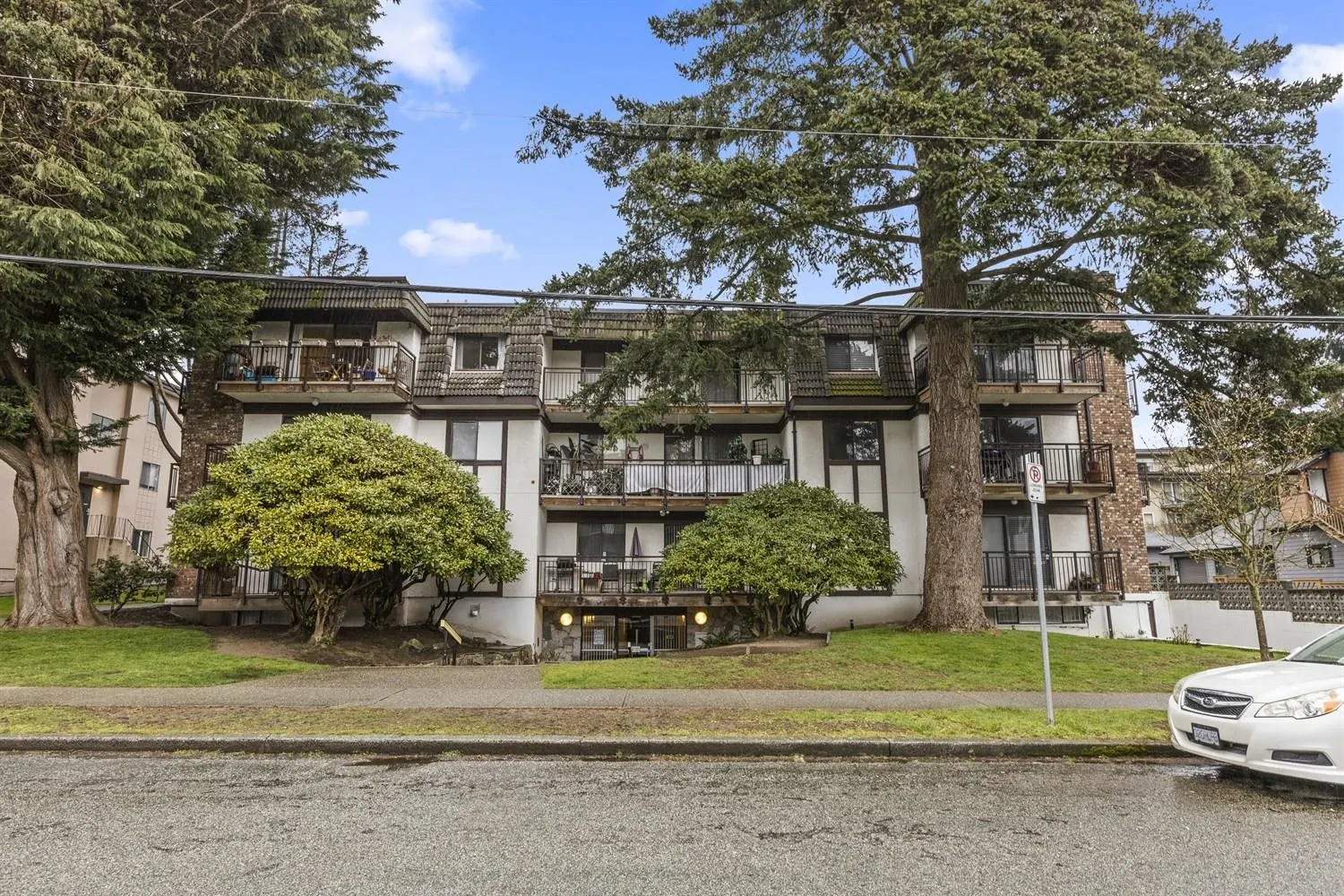 425 Ash Street #104