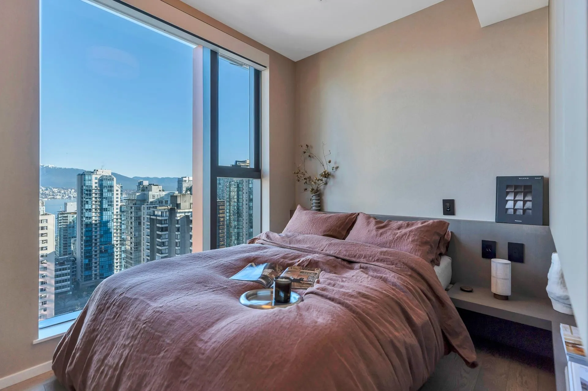 1482 Robson Street #2204