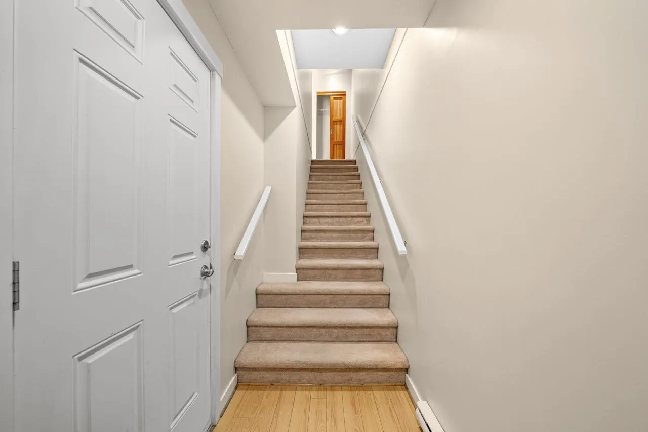 301 Klahanie Drive #3