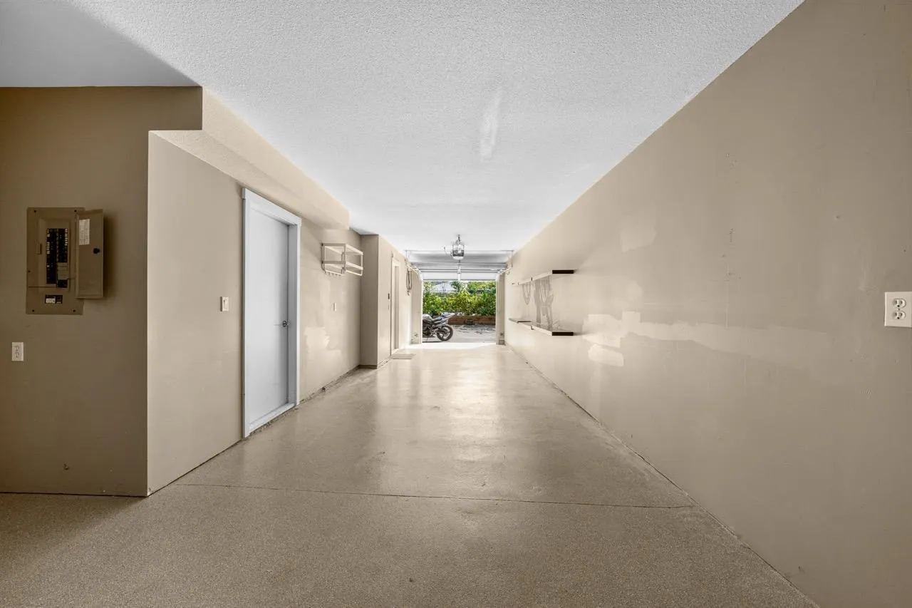 301 Klahanie Drive #3
