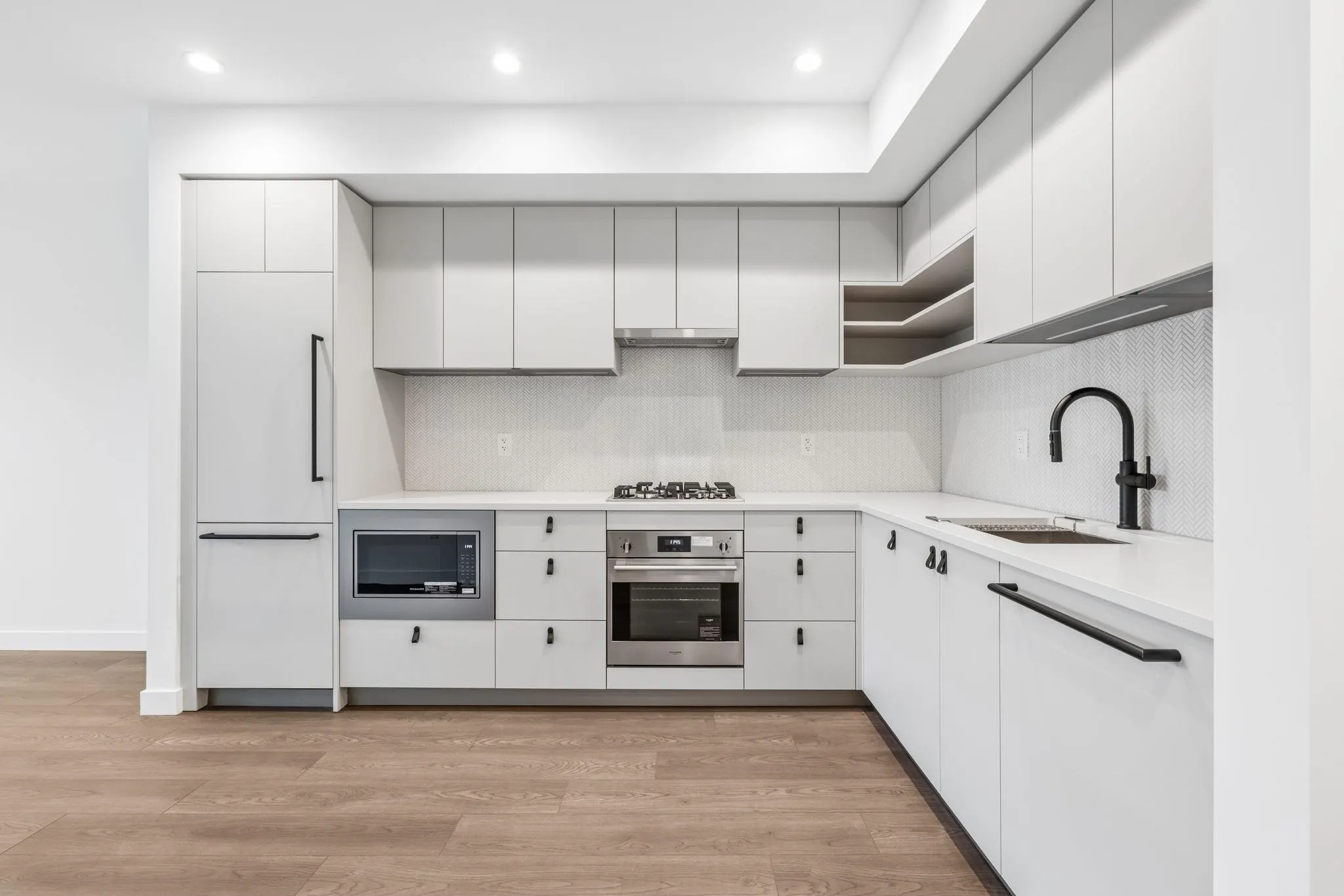 1680 E 12th Avenue #411