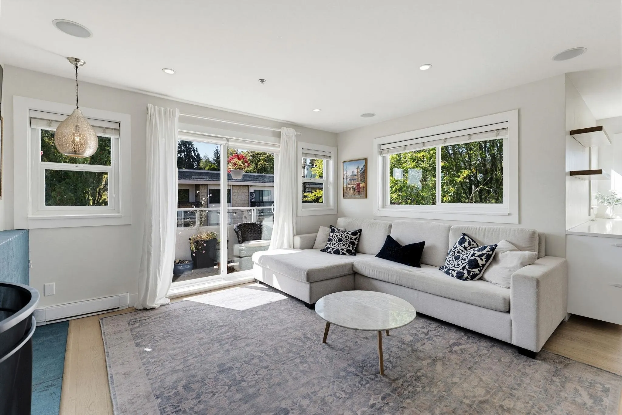 1206 W 14th Avenue #407