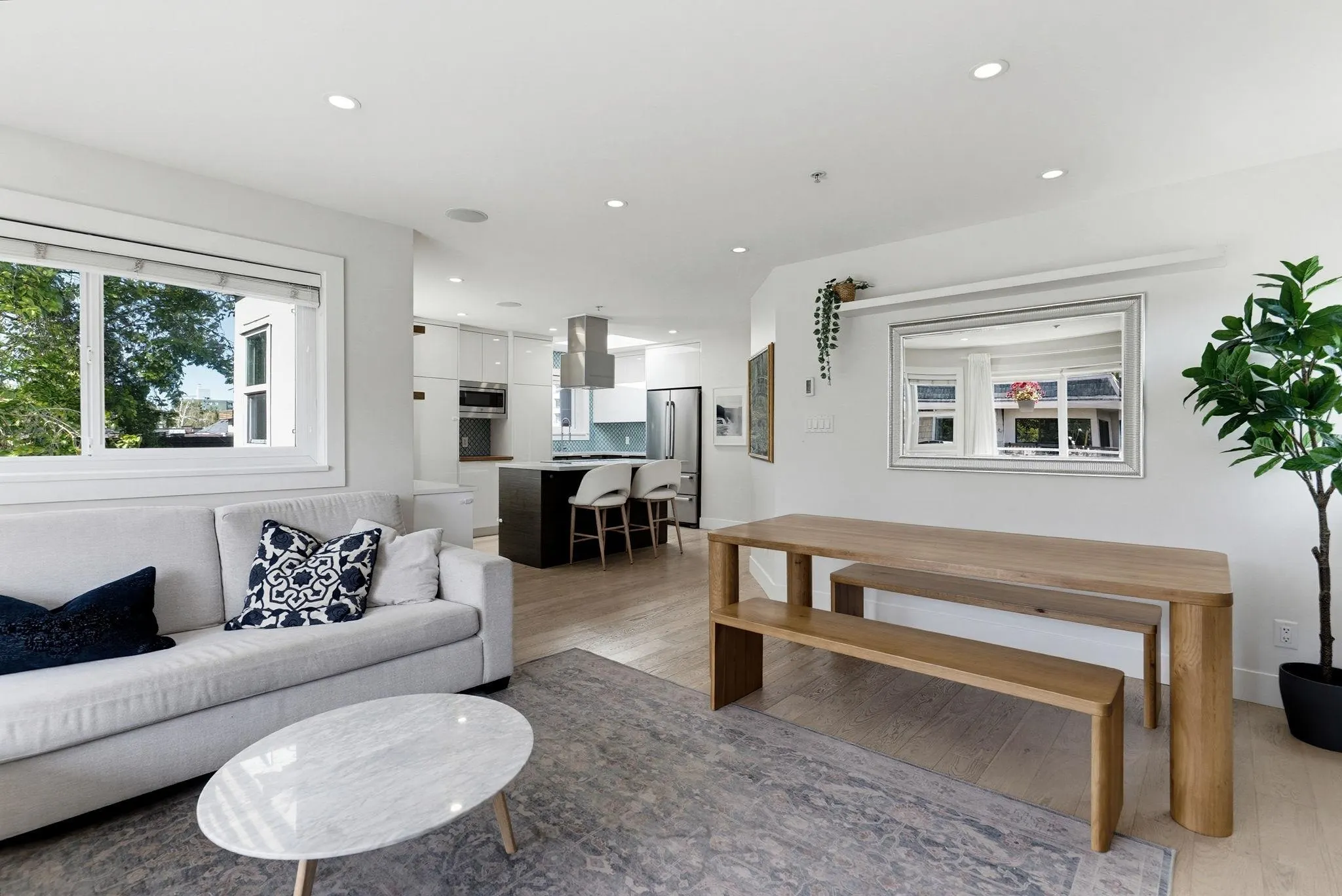 1206 W 14th Avenue #407