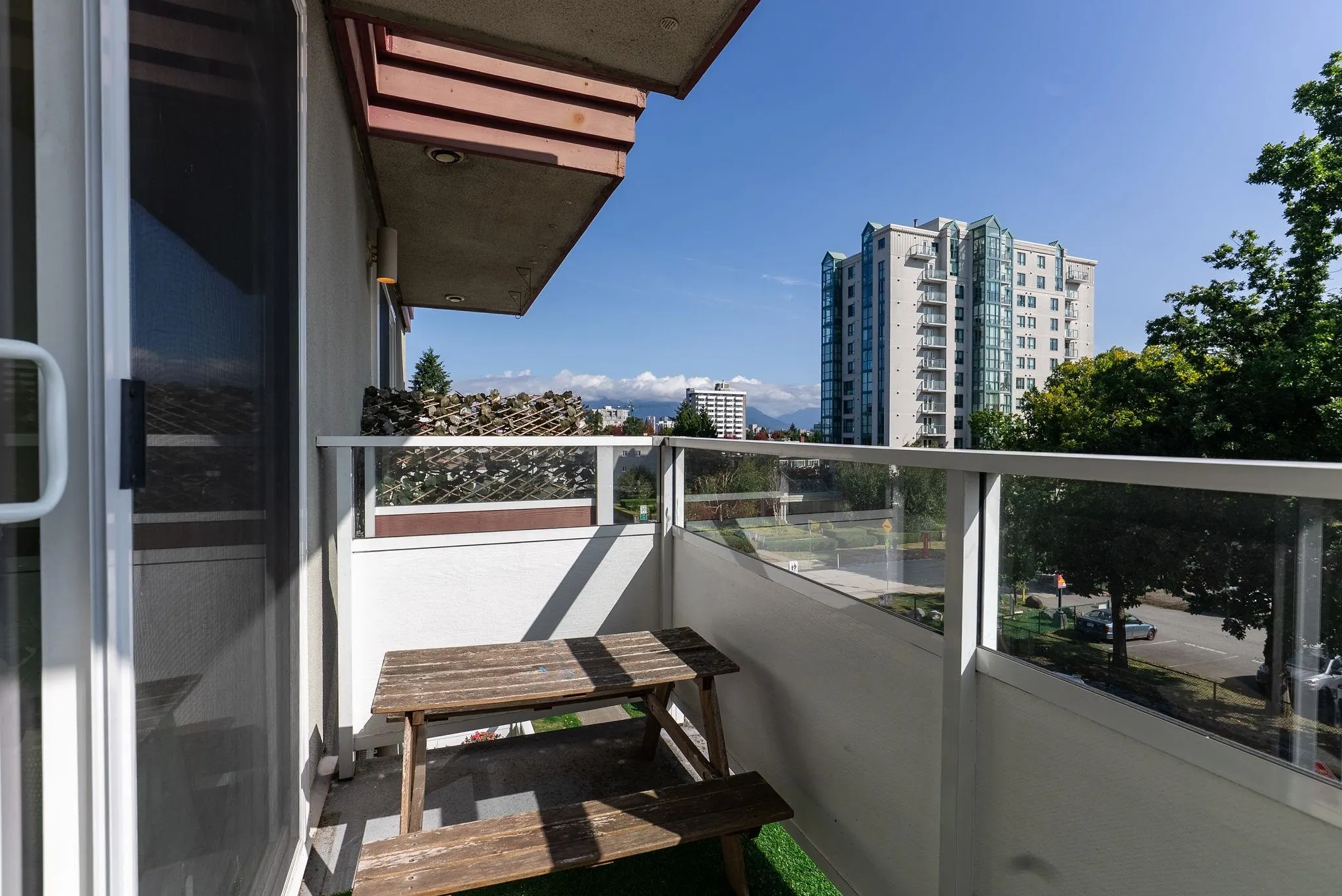 1206 W 14th Avenue #407