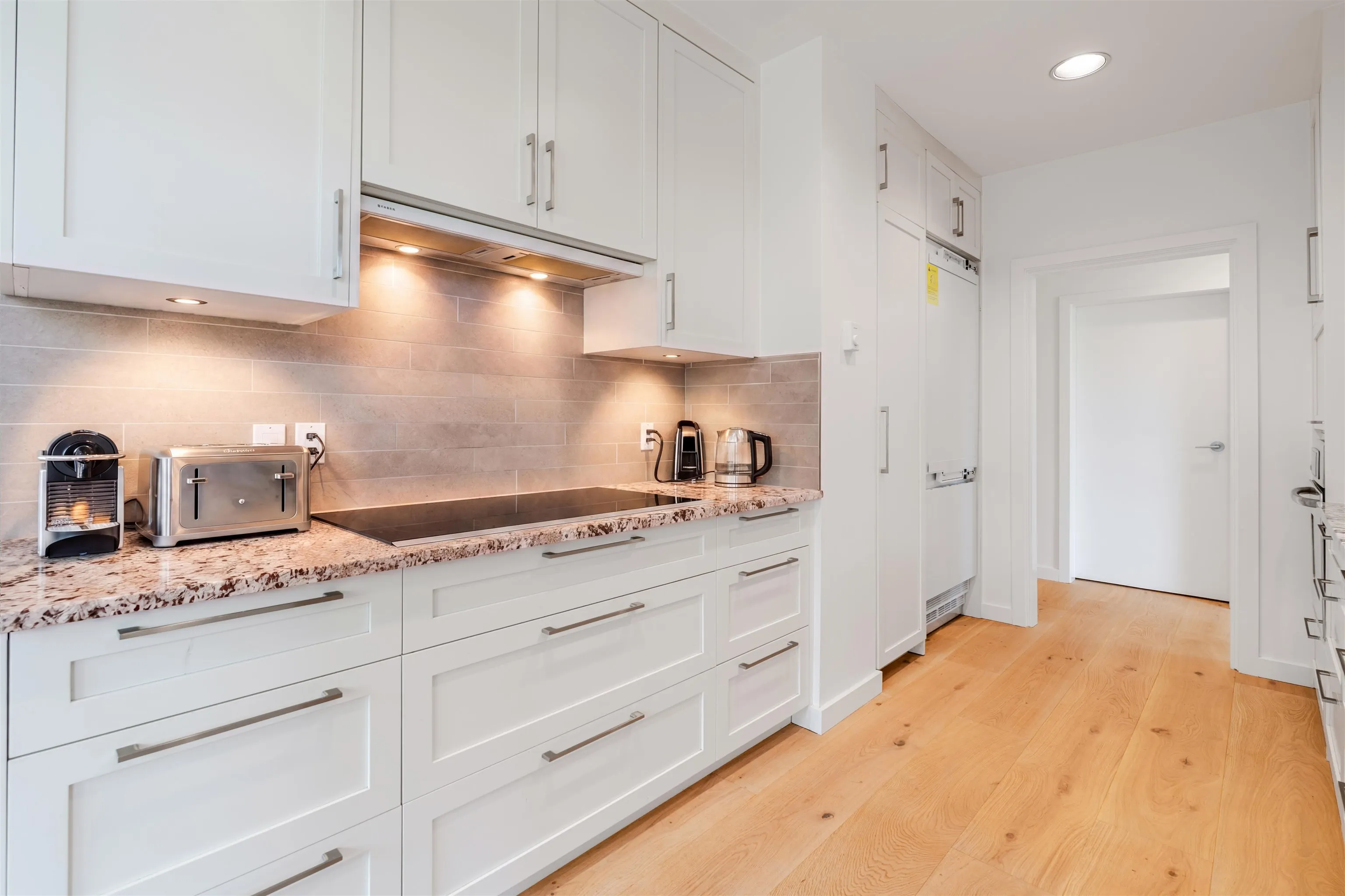 1500 Alberni Street #1B