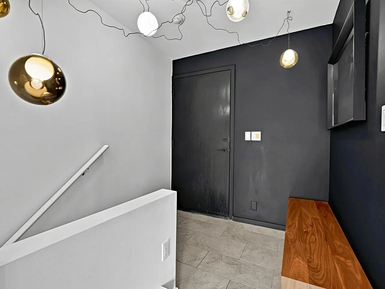 1355 W 4th Avenue #7