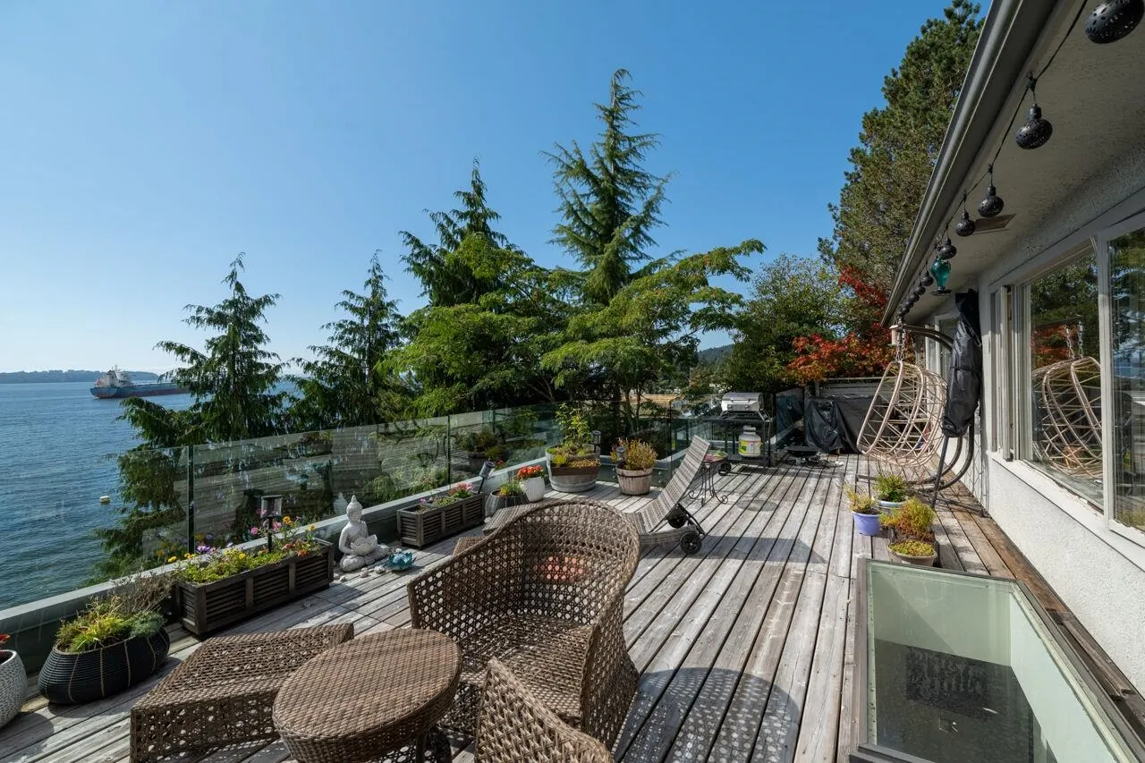 4052 Marine Drive