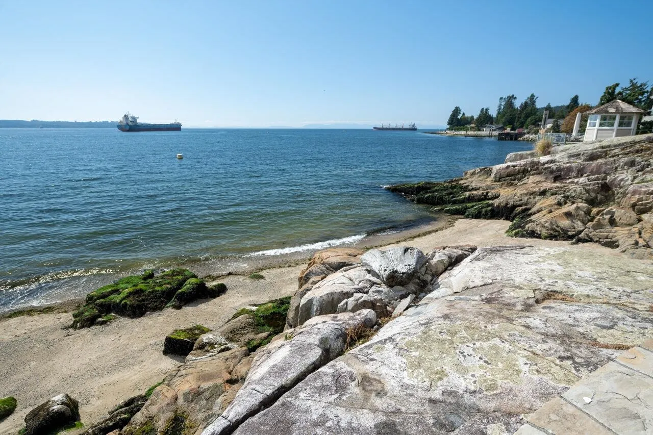 4052 Marine Drive