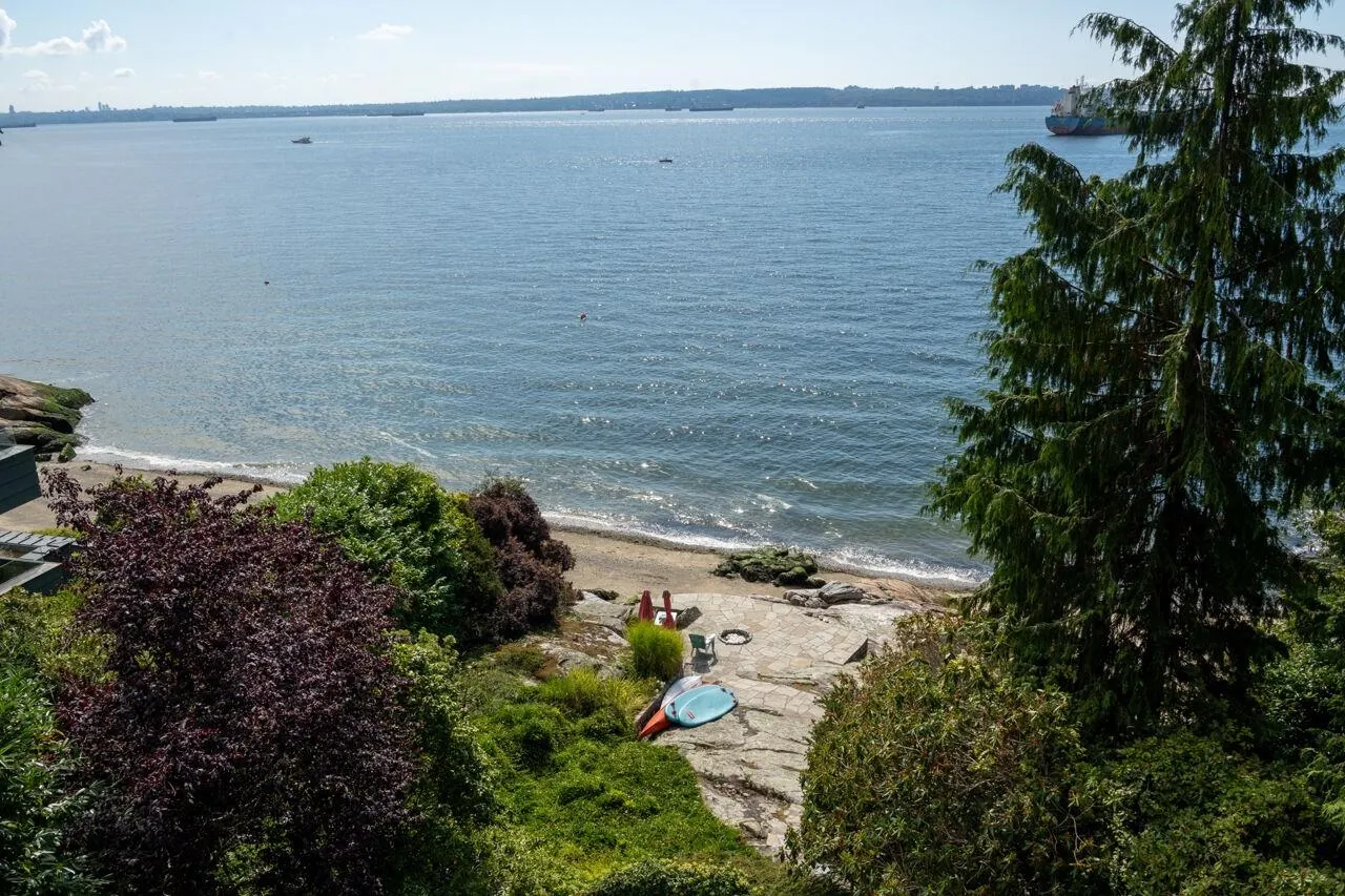 4052 Marine Drive