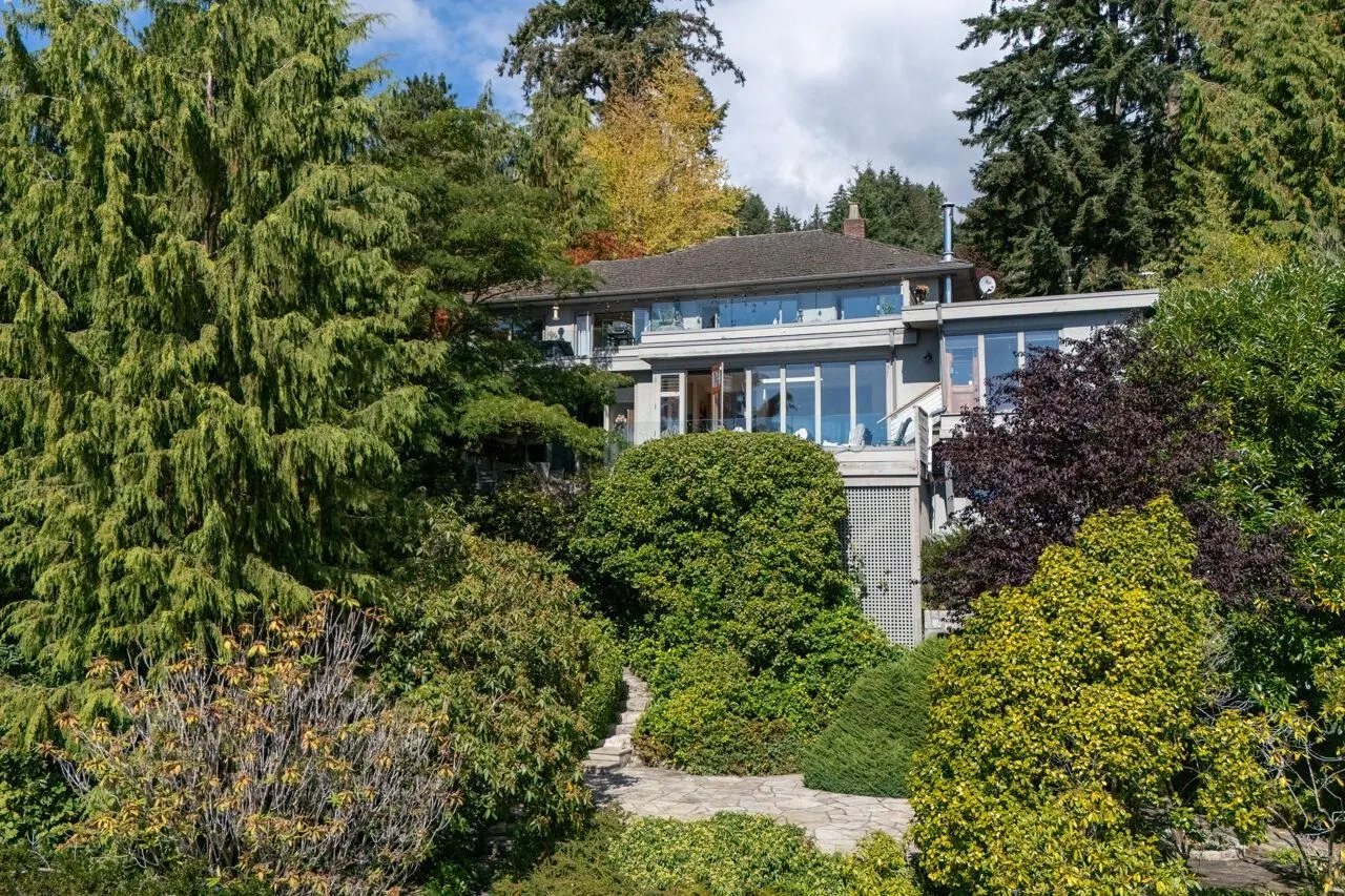 4052 Marine Drive