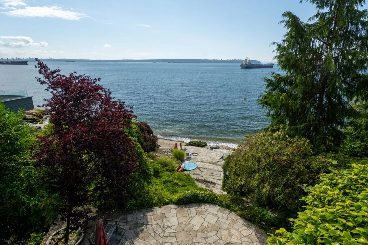 4052 Marine Drive