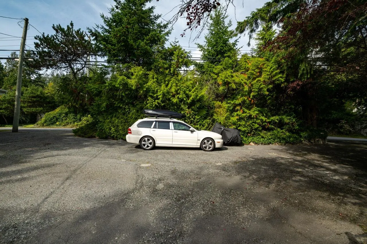 4052 Marine Drive