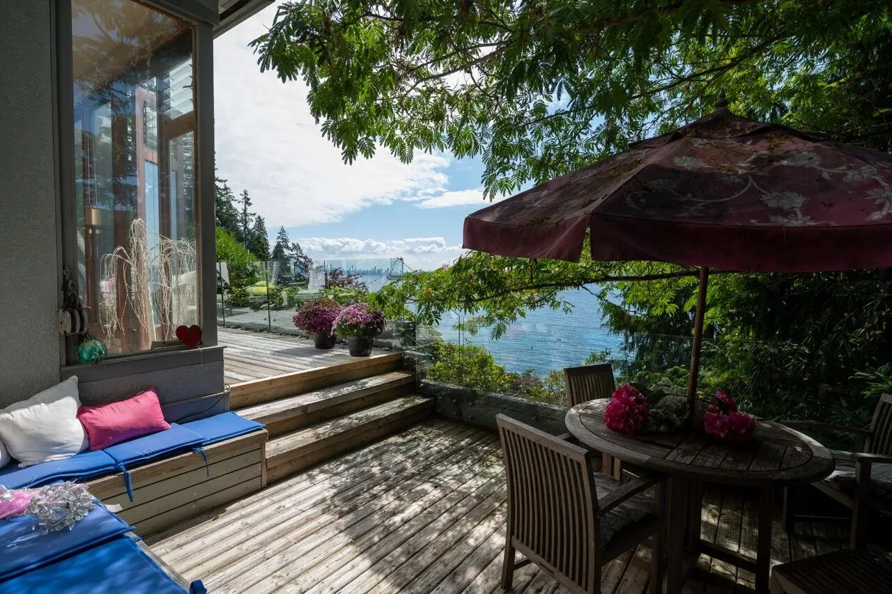 4052 Marine Drive