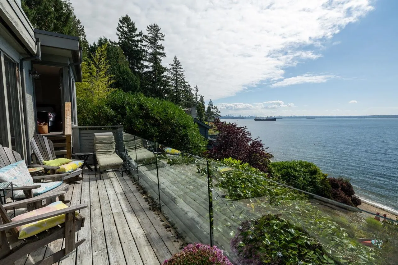 4052 Marine Drive