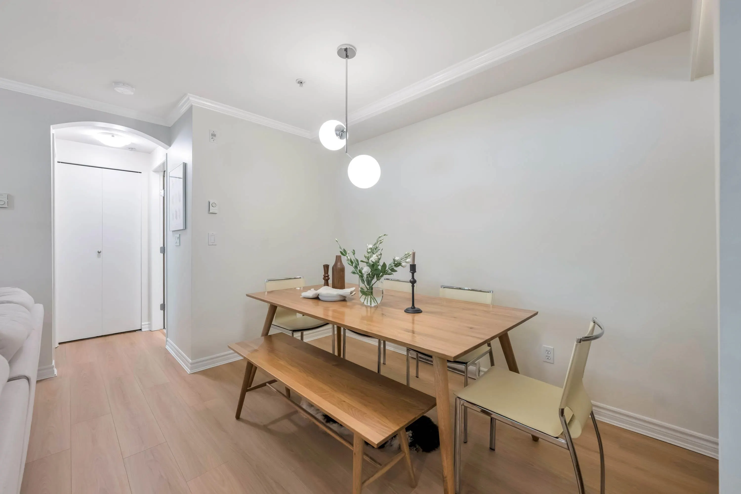 1071 Lynn Valley Road #2