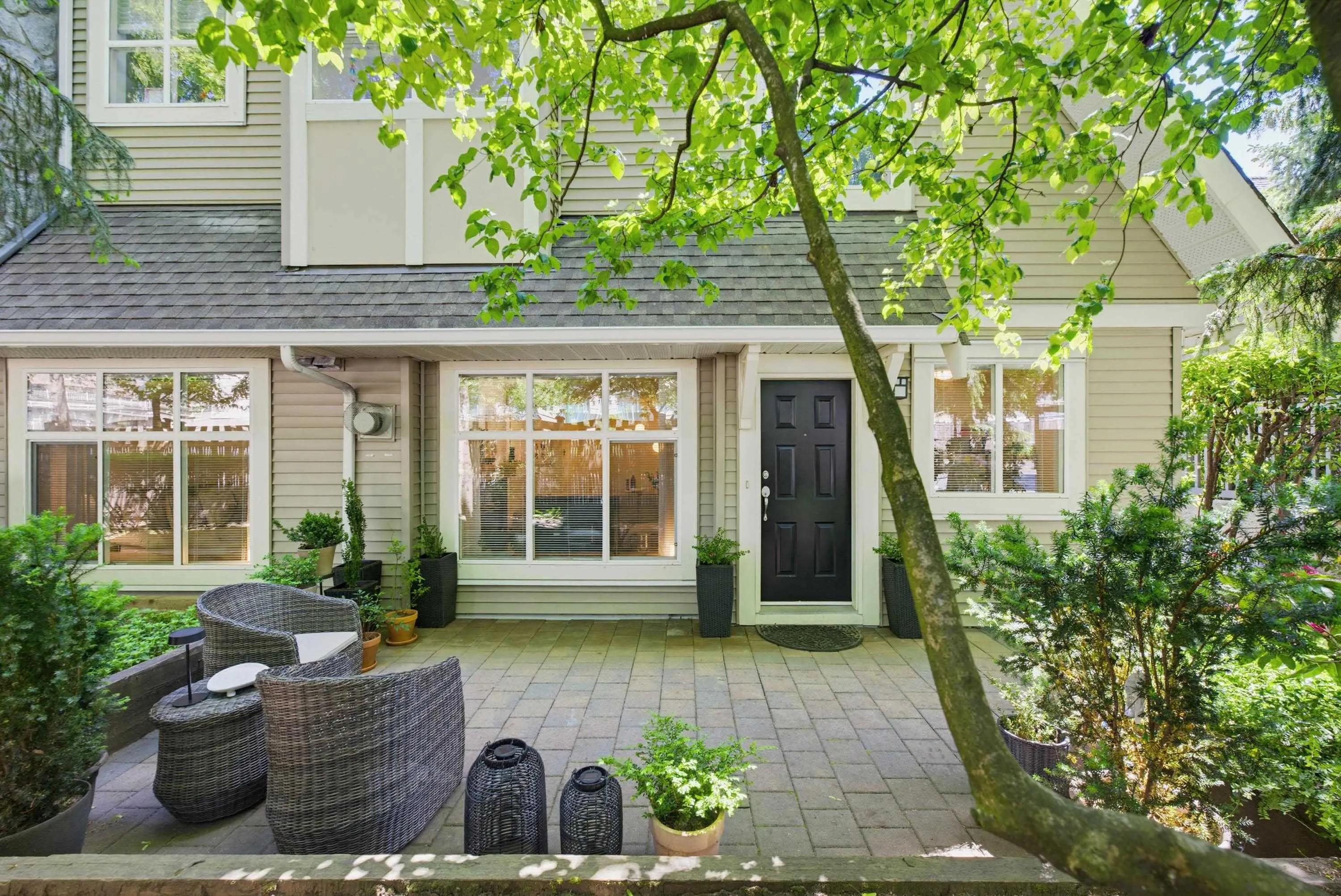 1071 Lynn Valley Road #2