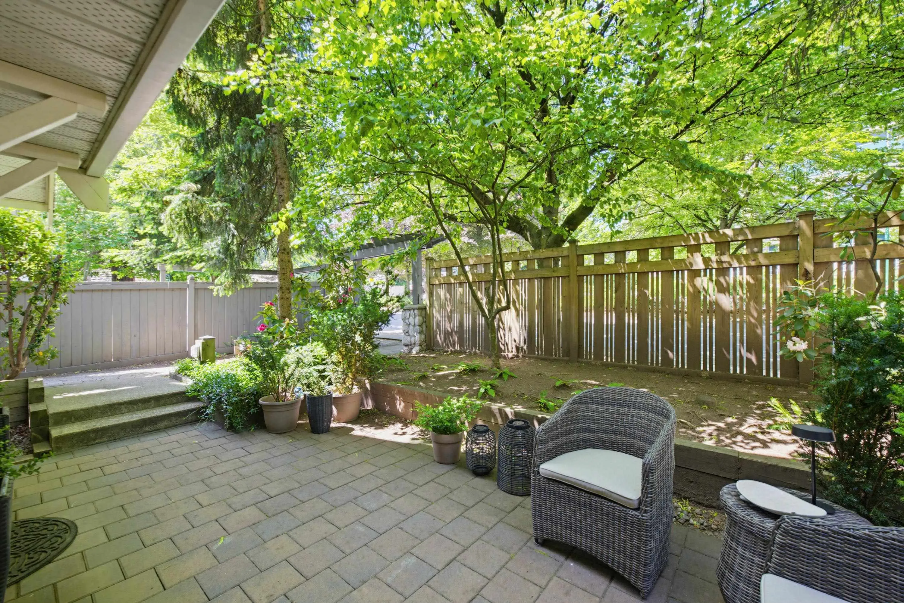 1071 Lynn Valley Road #2