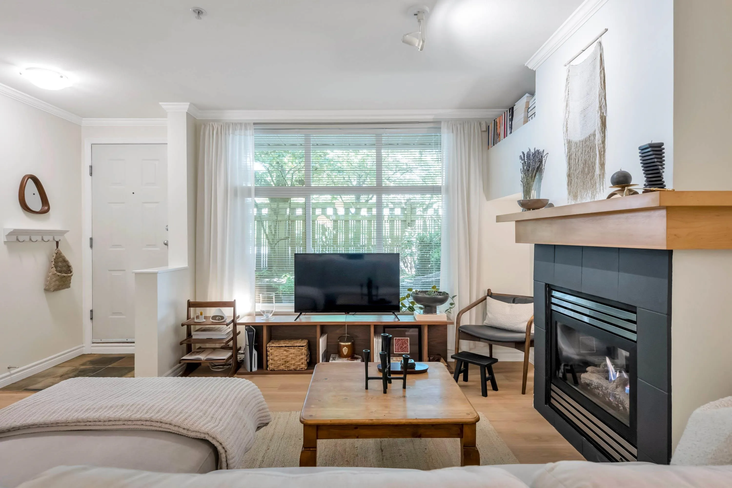 1071 Lynn Valley Road #2