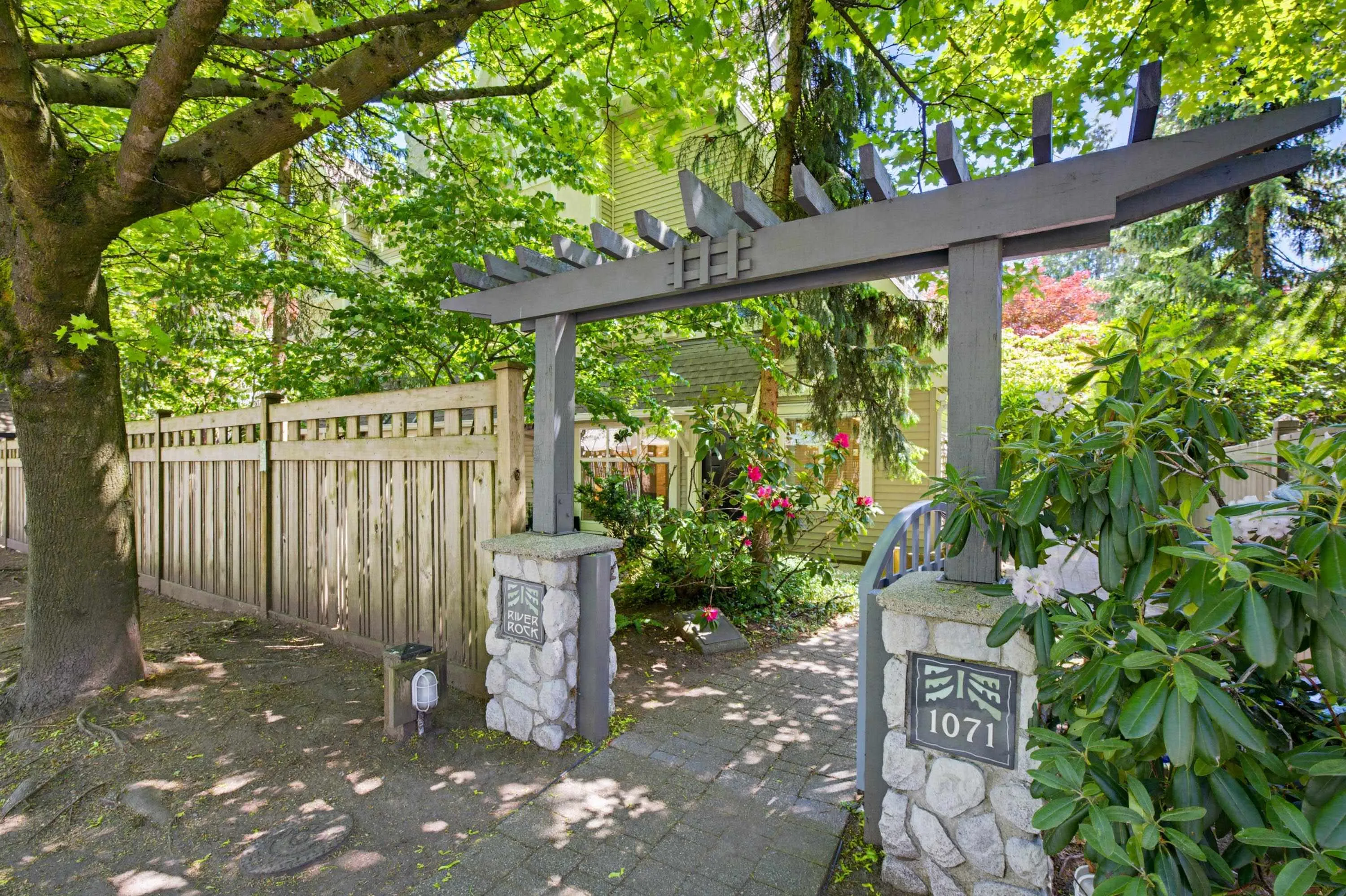 1071 Lynn Valley Road #2