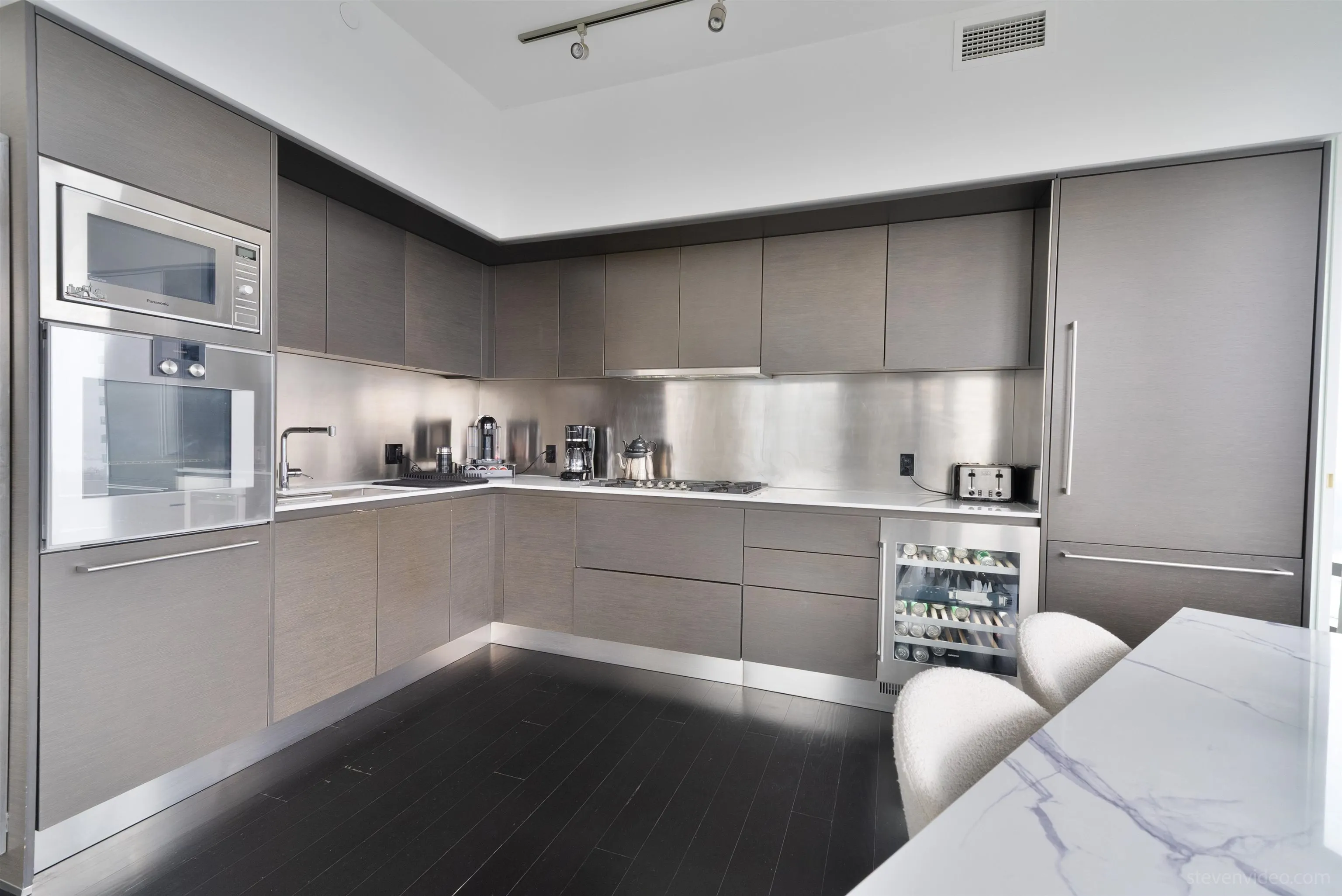 1151 W Georgia Street #3707