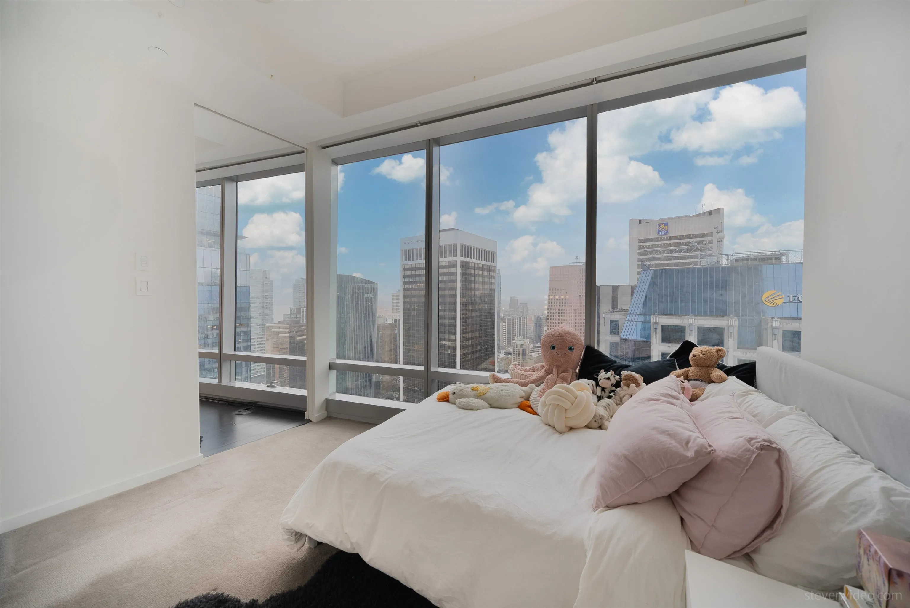 1151 W Georgia Street #3707