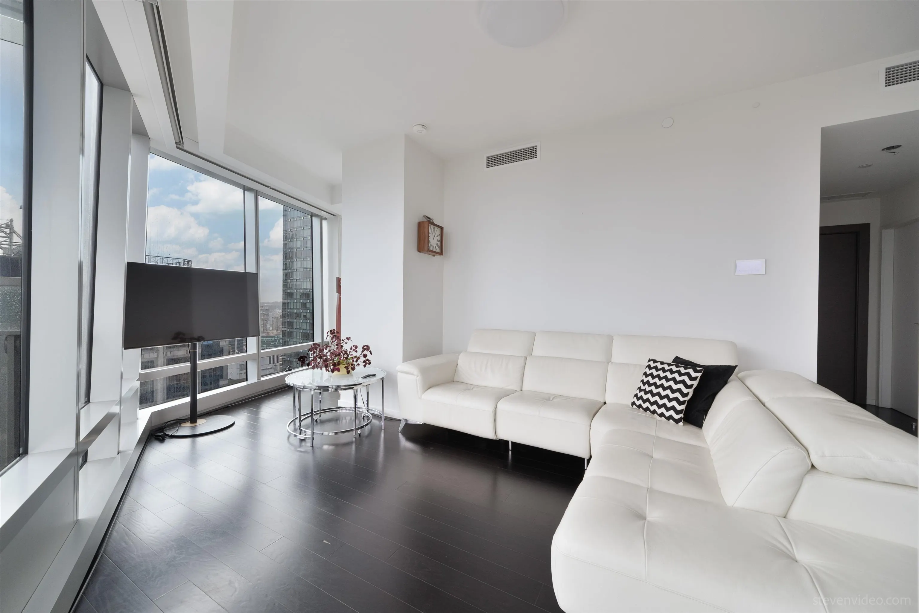 1151 W Georgia Street #3707