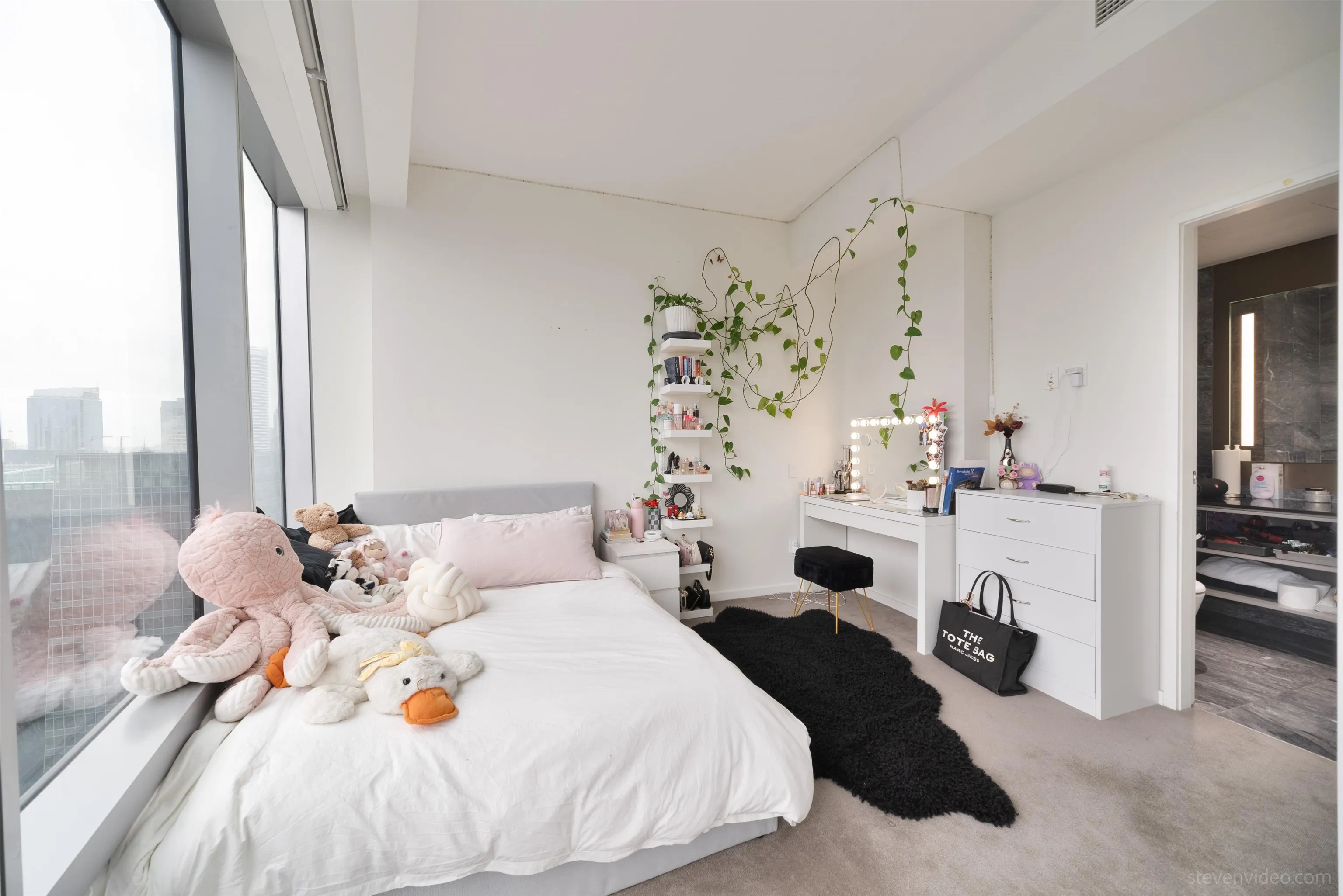 1151 W Georgia Street #3707