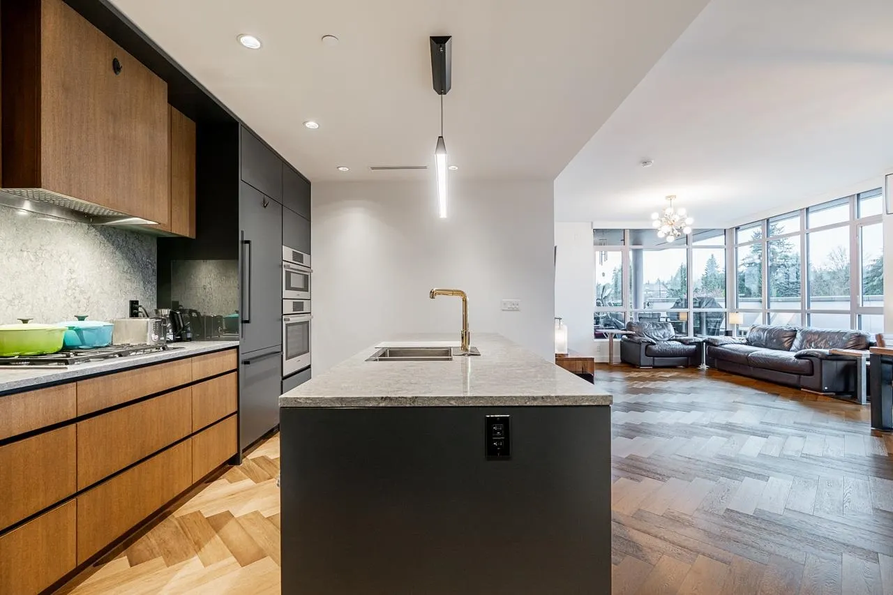 458 W 63rd Avenue #404