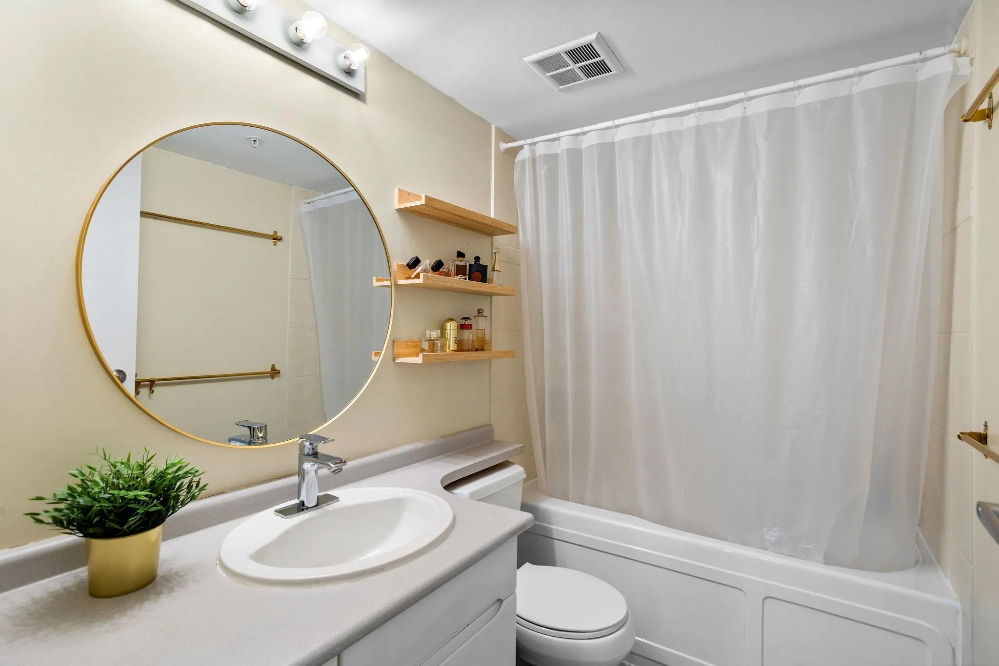 1238 Melville Street #1702