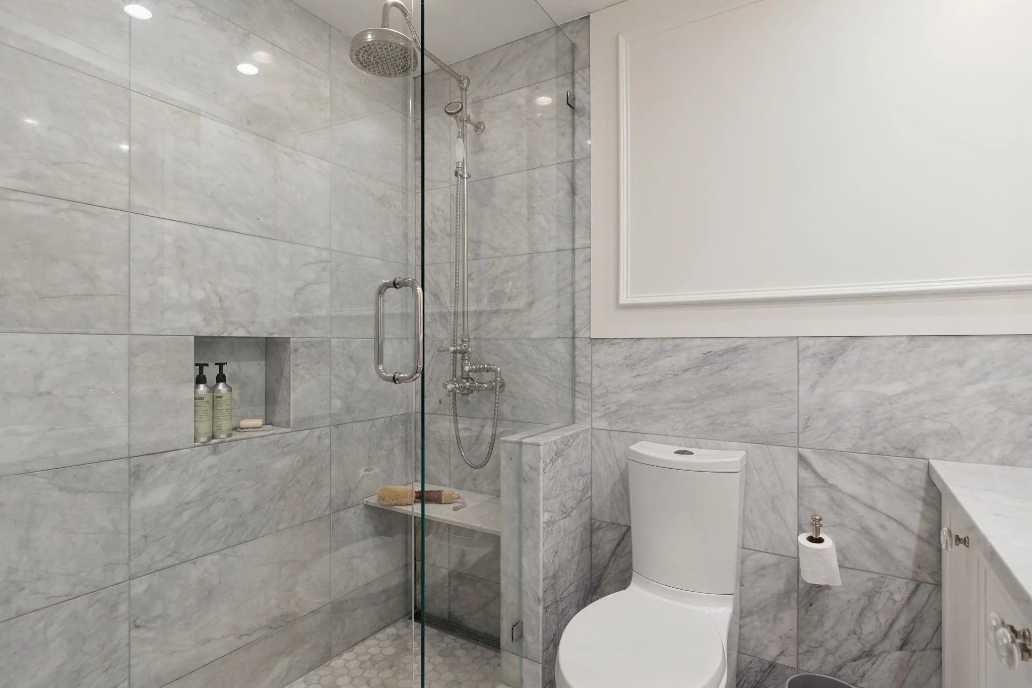 2211 West 2nd Ave #104