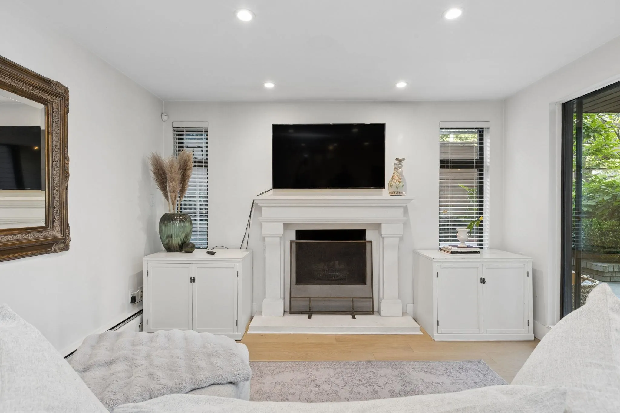 2211 West 2nd Ave #104