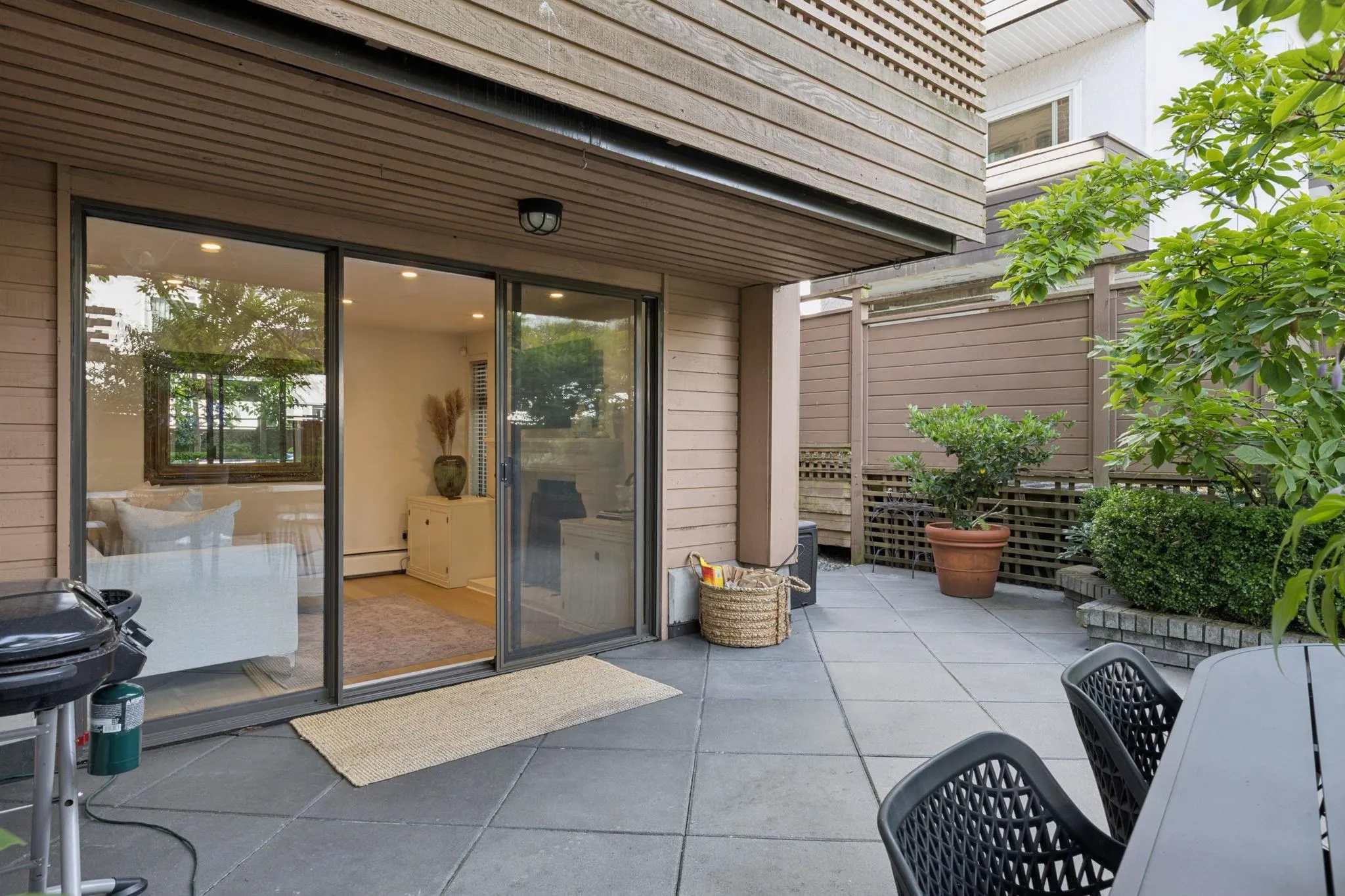 2211 West 2nd Ave #104