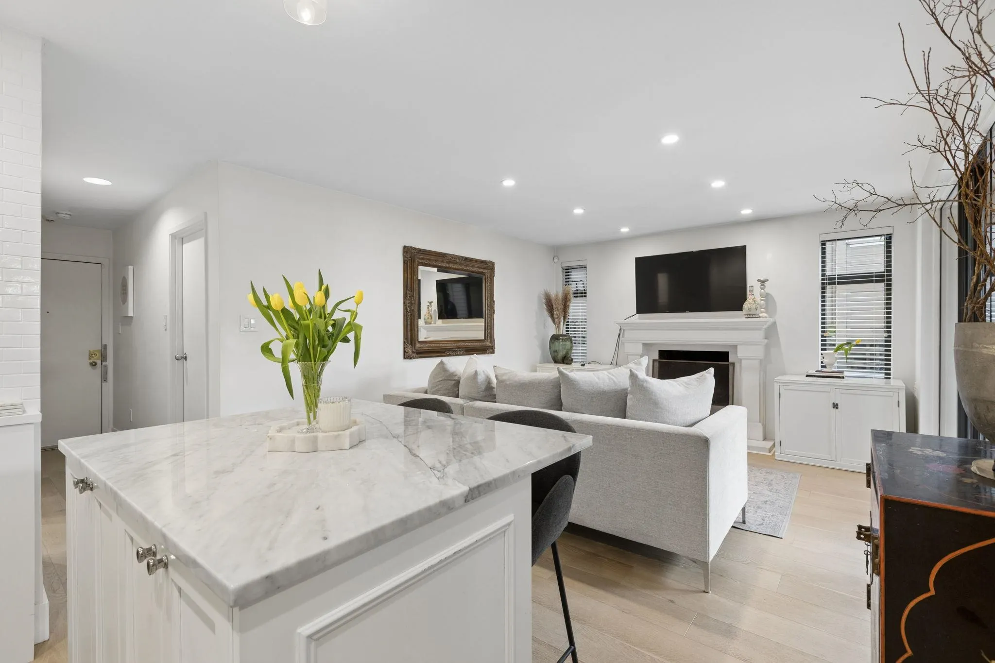2211 West 2nd Ave #104