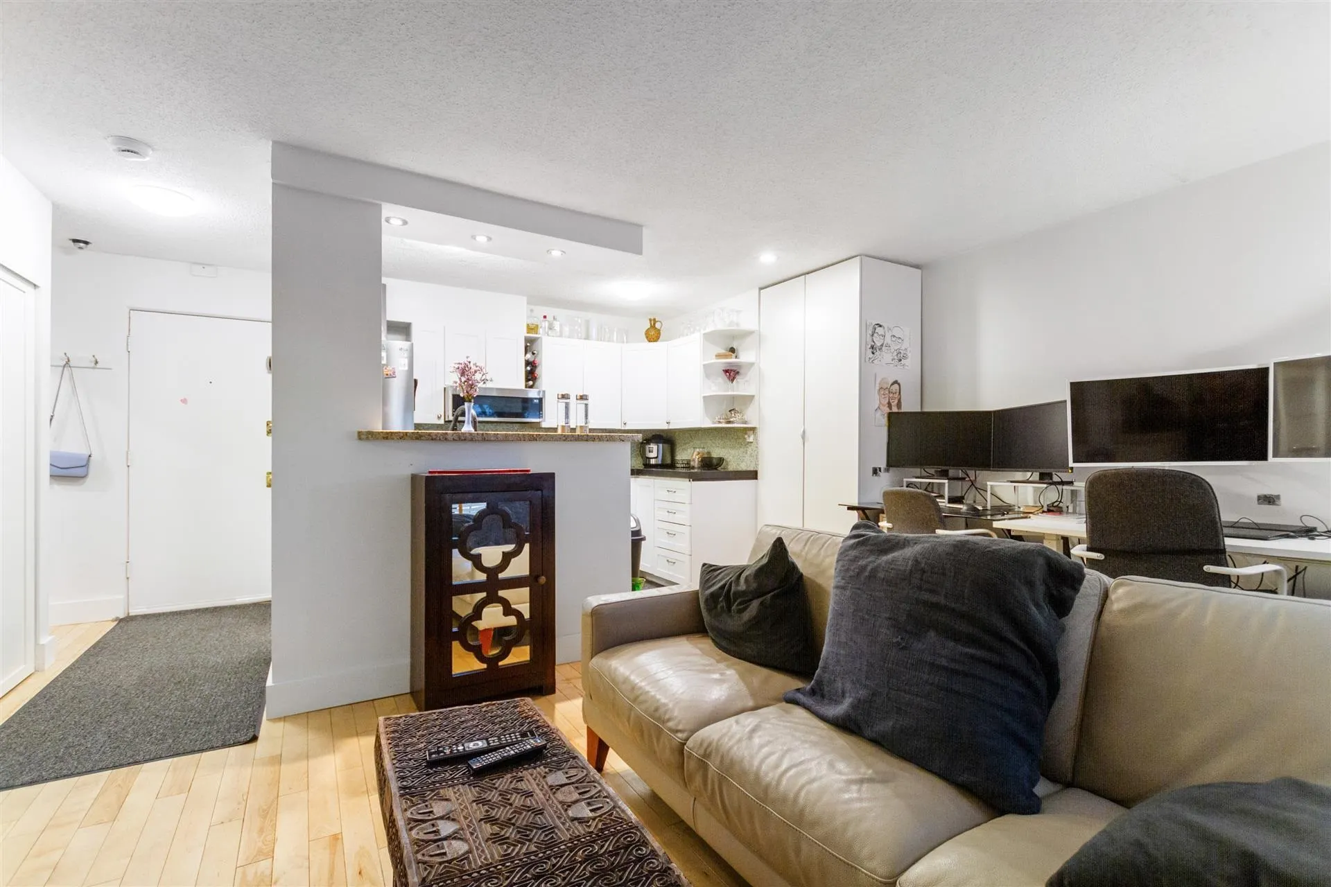 711 E 6th Avenue #213