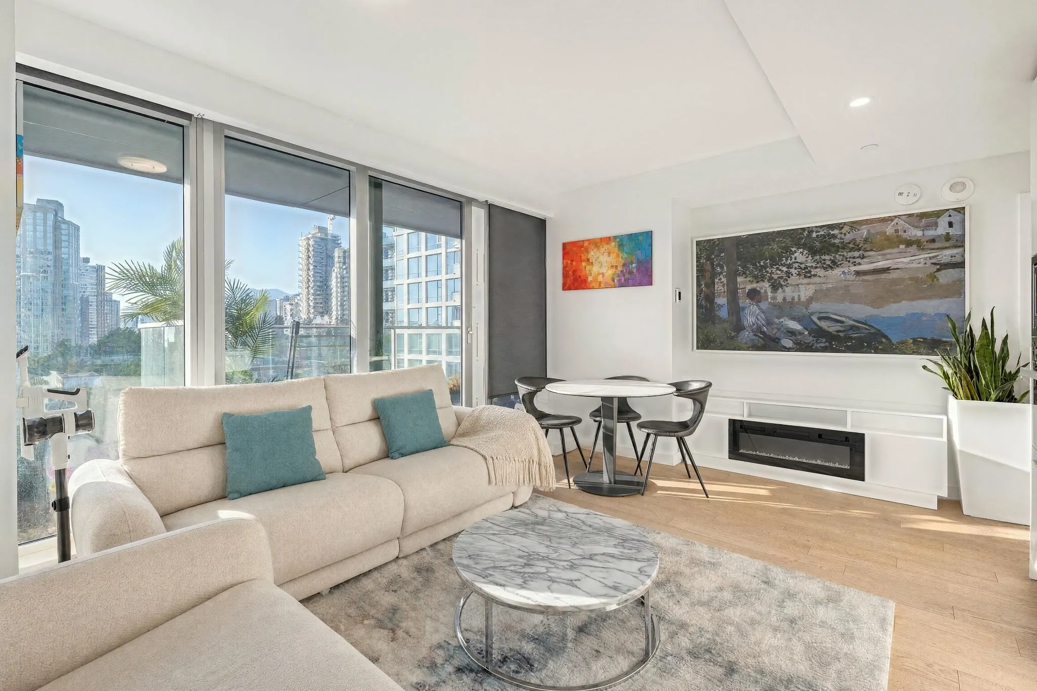 1480 Howe Street #1005