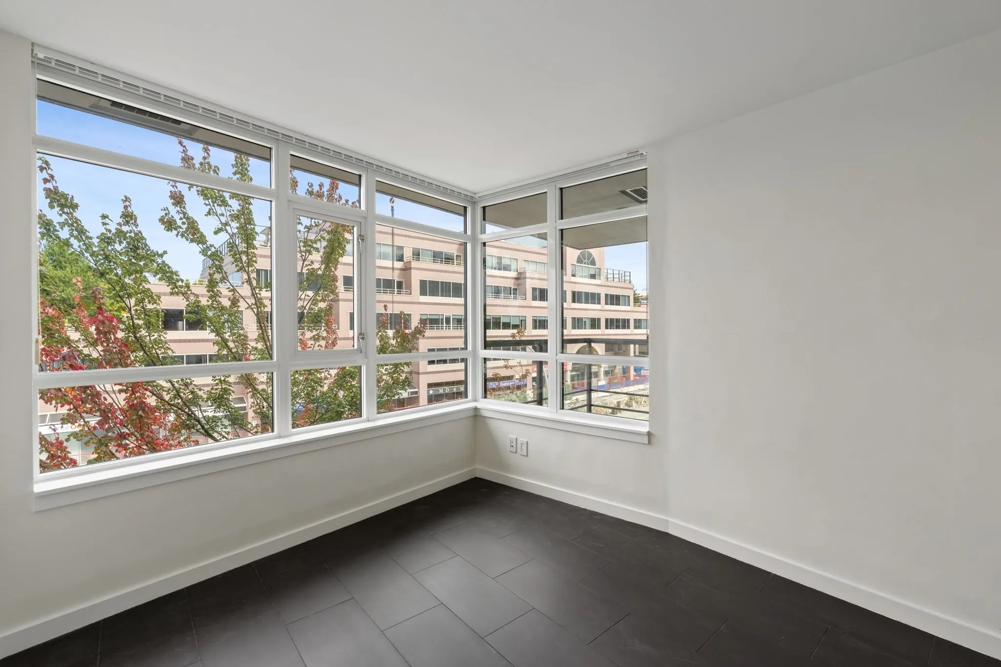 2080 West Broadway Street #569