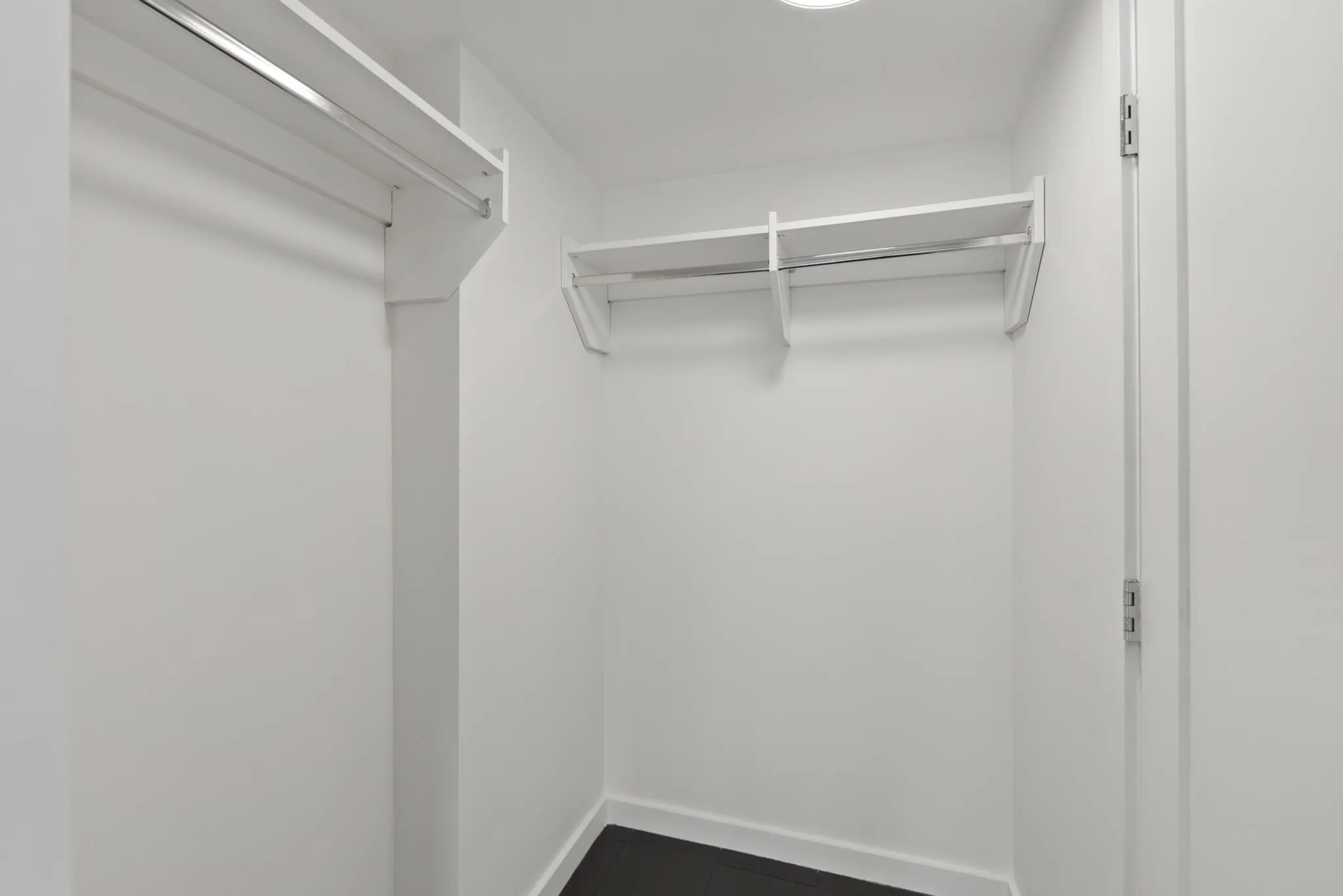 2080 West Broadway Street #569