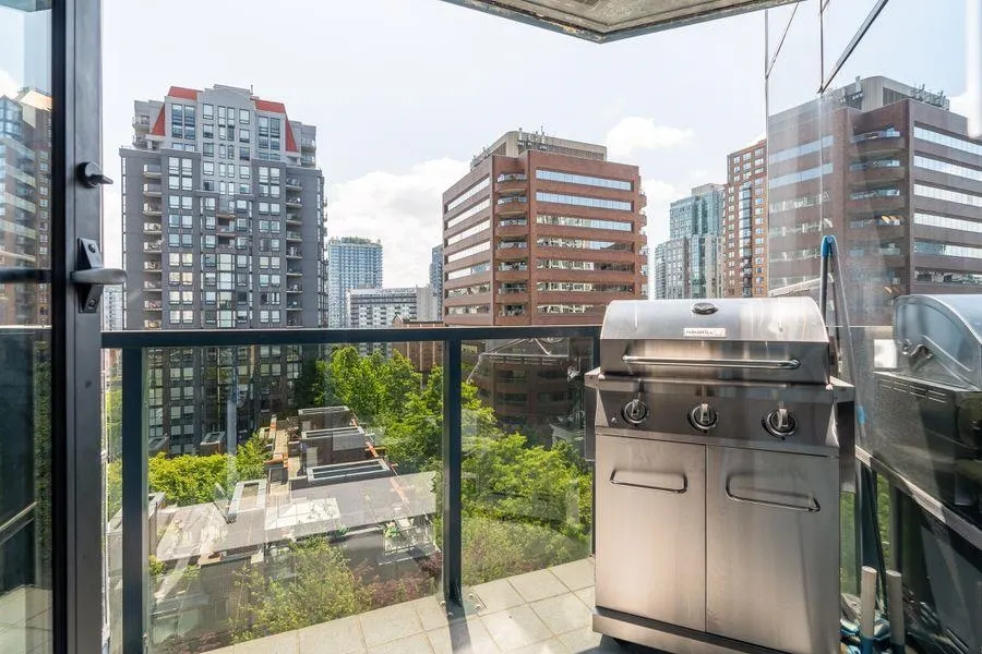 1050 Burrard Street #710