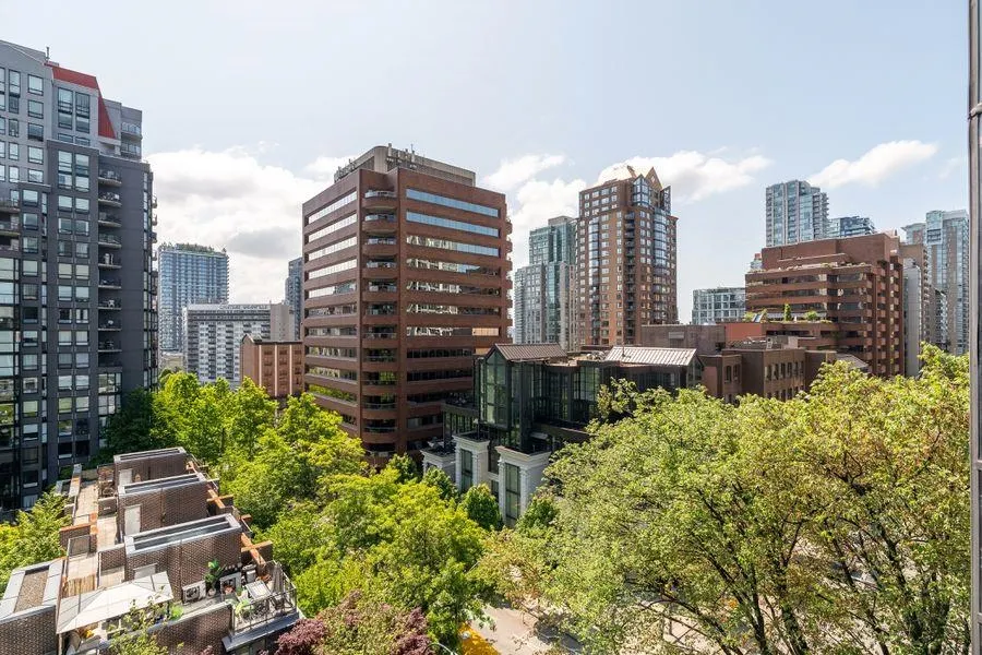 1050 Burrard Street #710