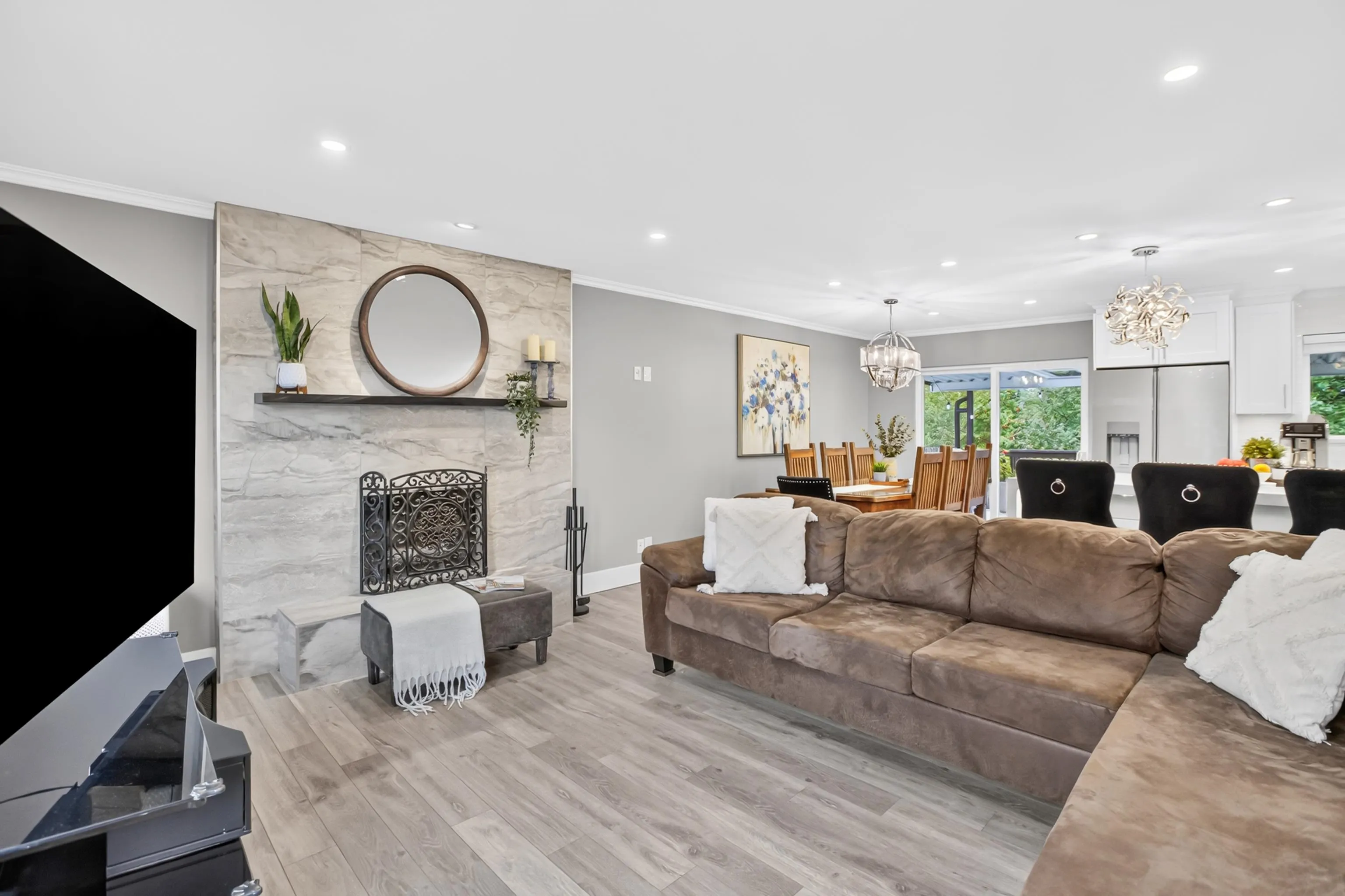 11554 Wildwood Crescent