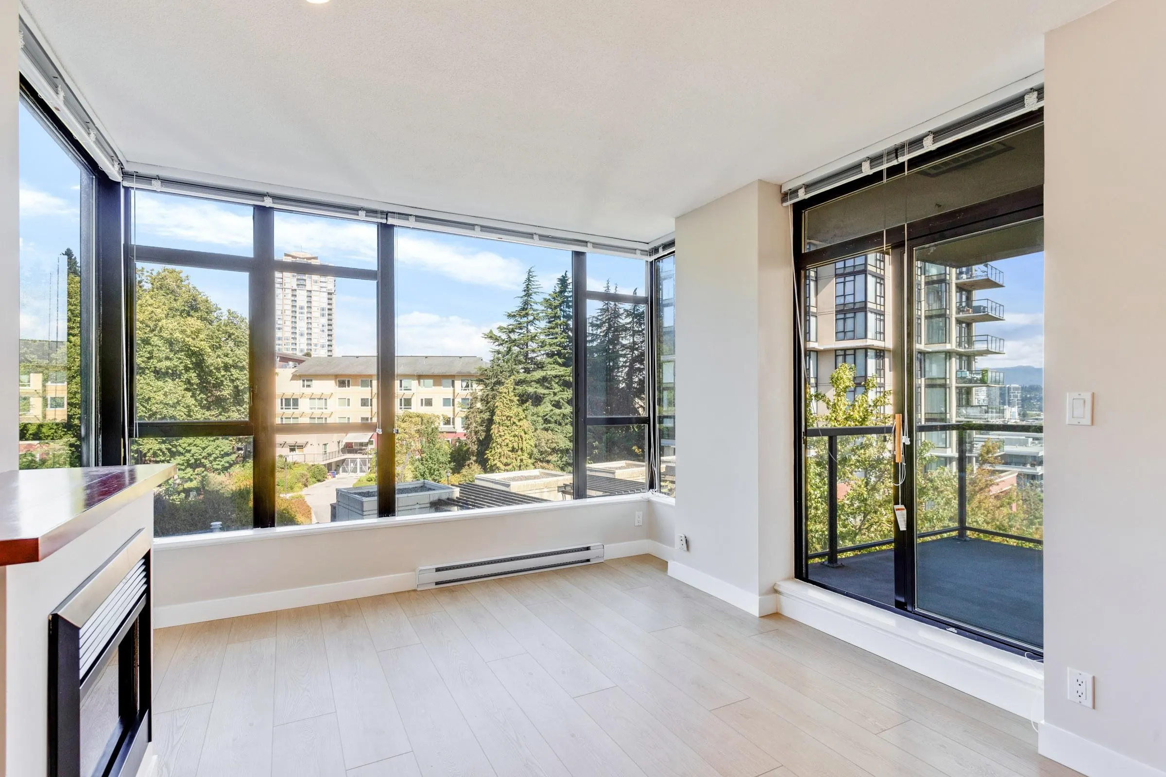 11 E Royal Avenue #605